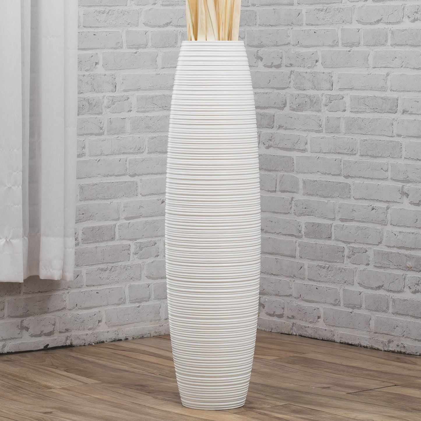Large Mango Wood Floor Vase – Handcrafted Decorative Highlight from Thailand, 26 inches