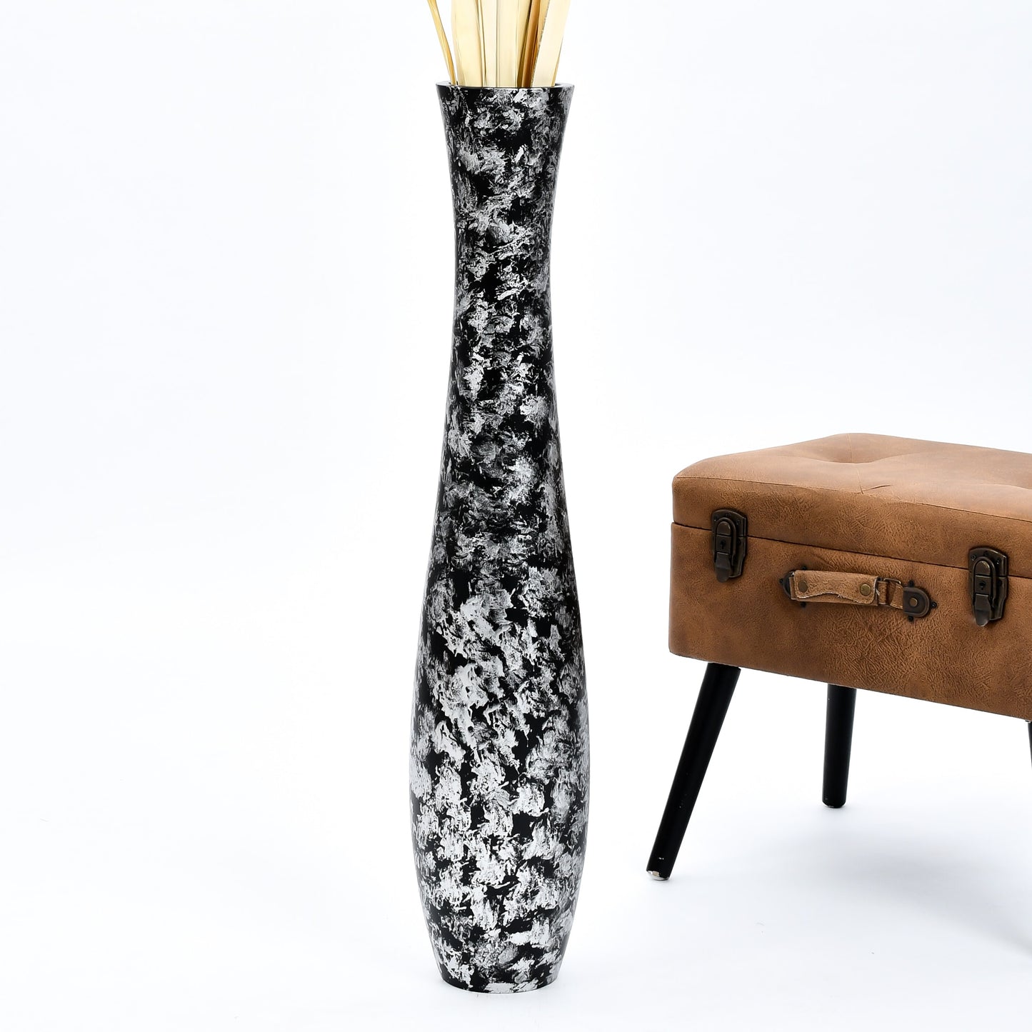 Large Mango Wood Floor Vase – Handcrafted Decorative Highlight from Thailand, 34 inches
