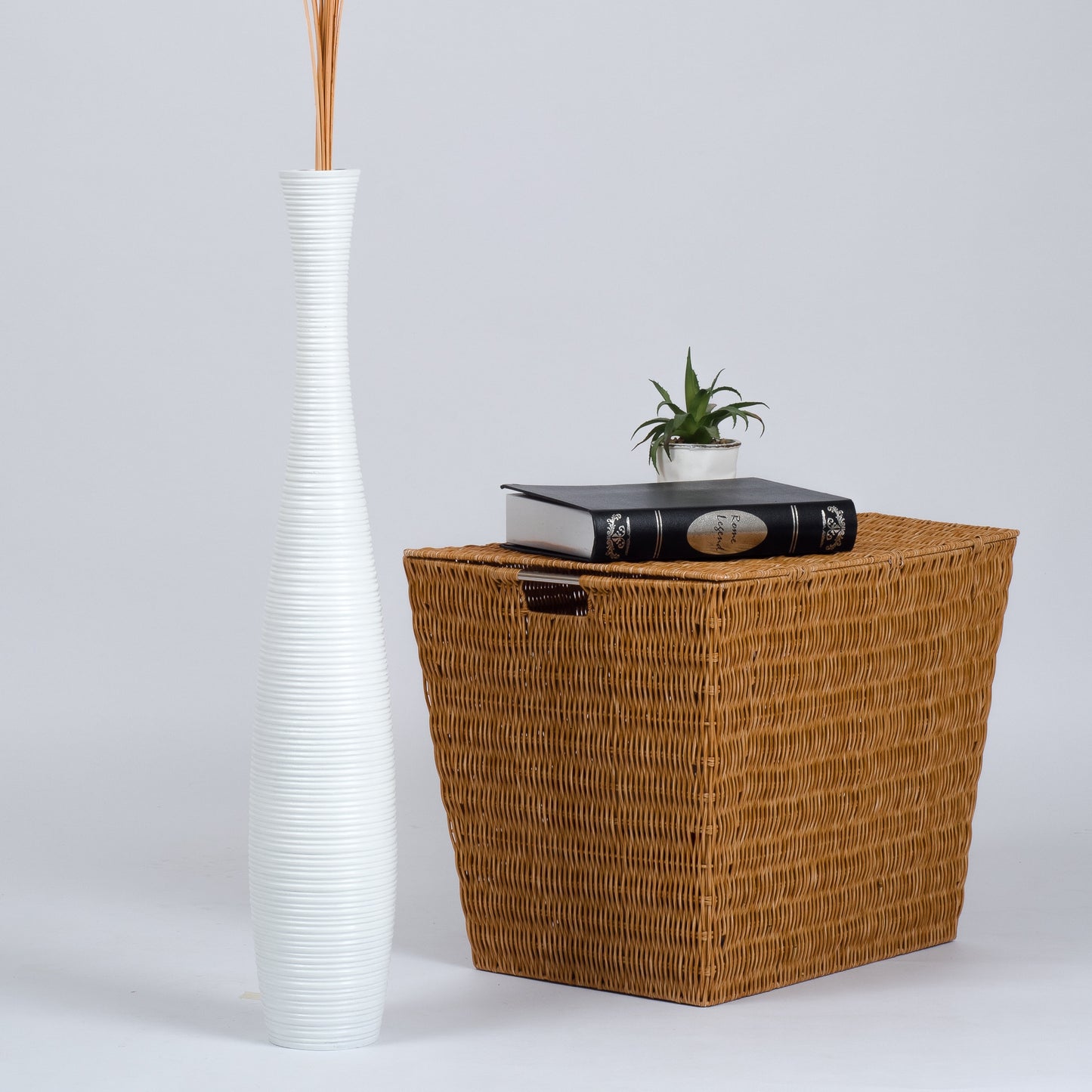 Large Mango Wood Floor Vase – Handcrafted Decorative Highlight from Thailand, 26 inches