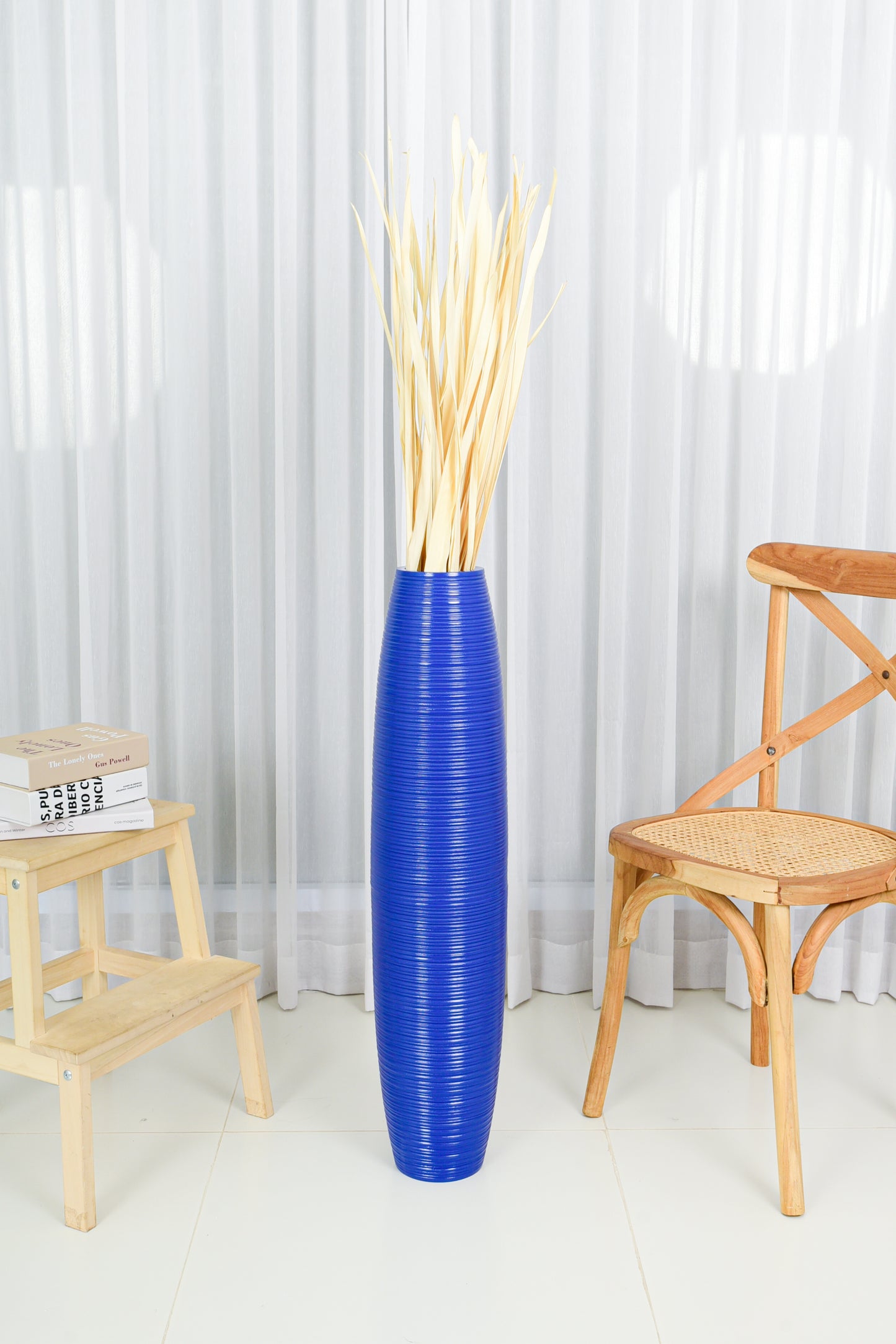 Large Mango Wood Floor Vase – Handcrafted Decorative Highlight from Thailand, 34 inches