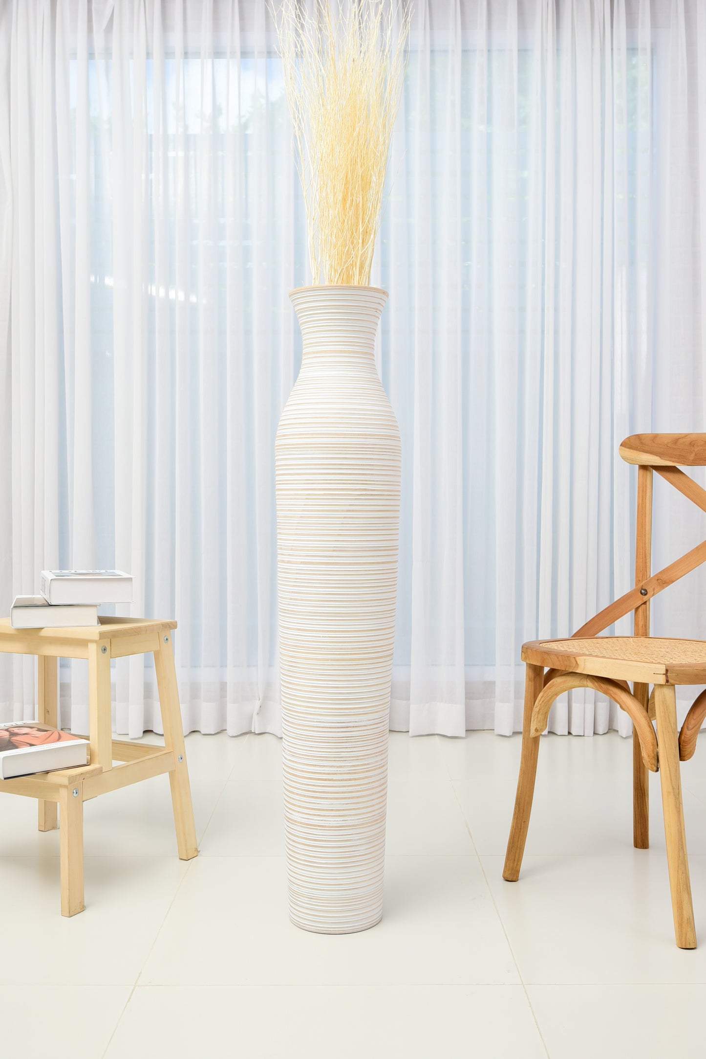 Large Mango Wood Floor Vase – Handcrafted Decorative Highlight from Thailand, 41 inches