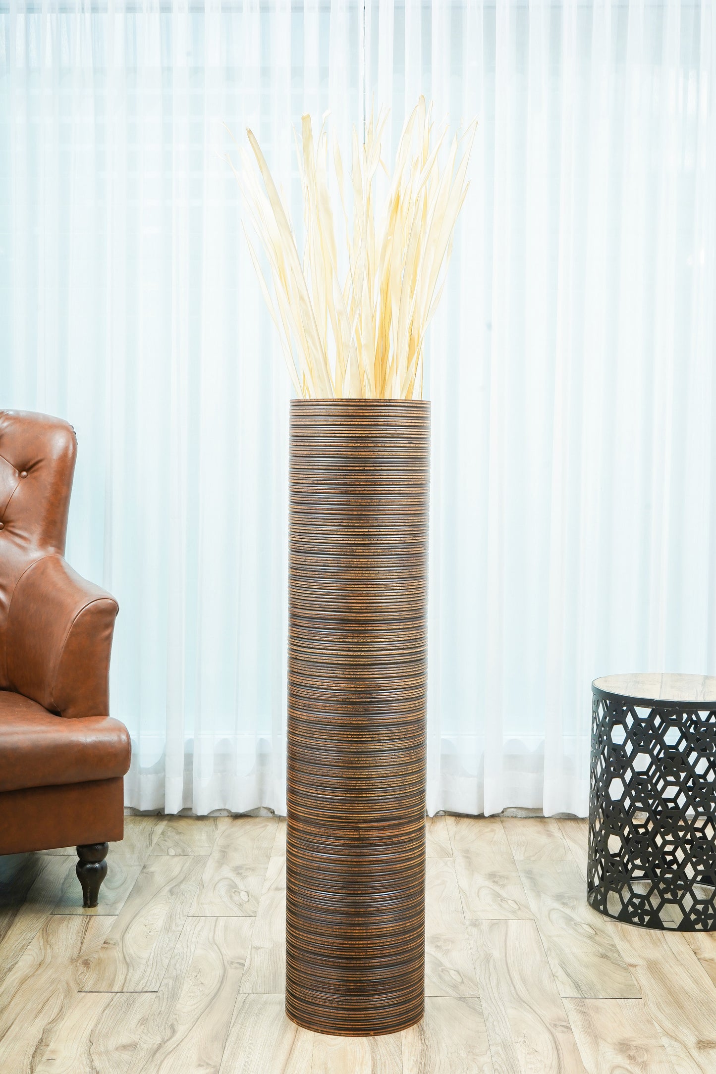 Large Mango Wood Floor Vase – Handcrafted Decorative Highlight from Thailand, 41 inches