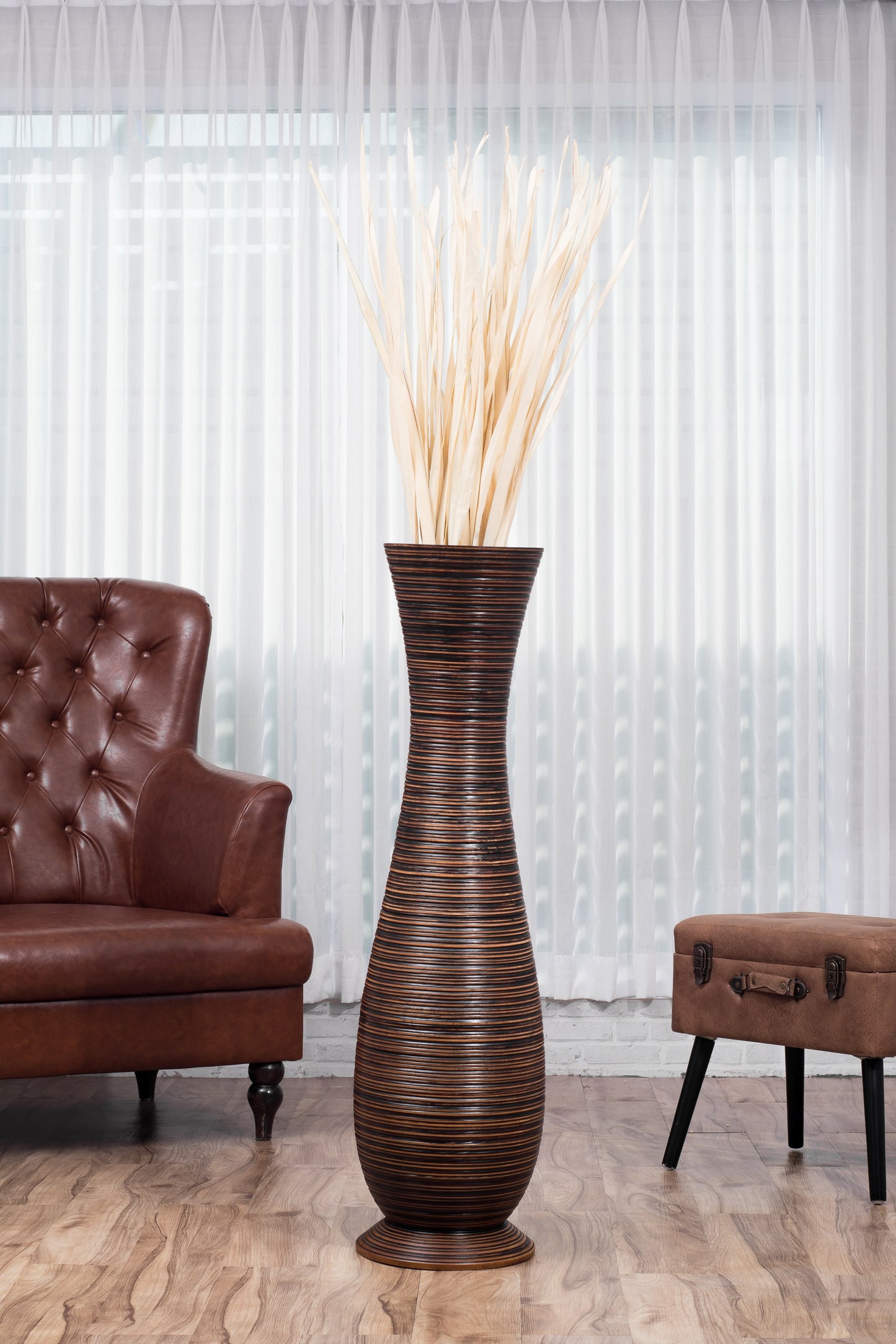 Large Mango Wood Floor Vase – Handcrafted Decorative Highlight from Thailand, 41 inches