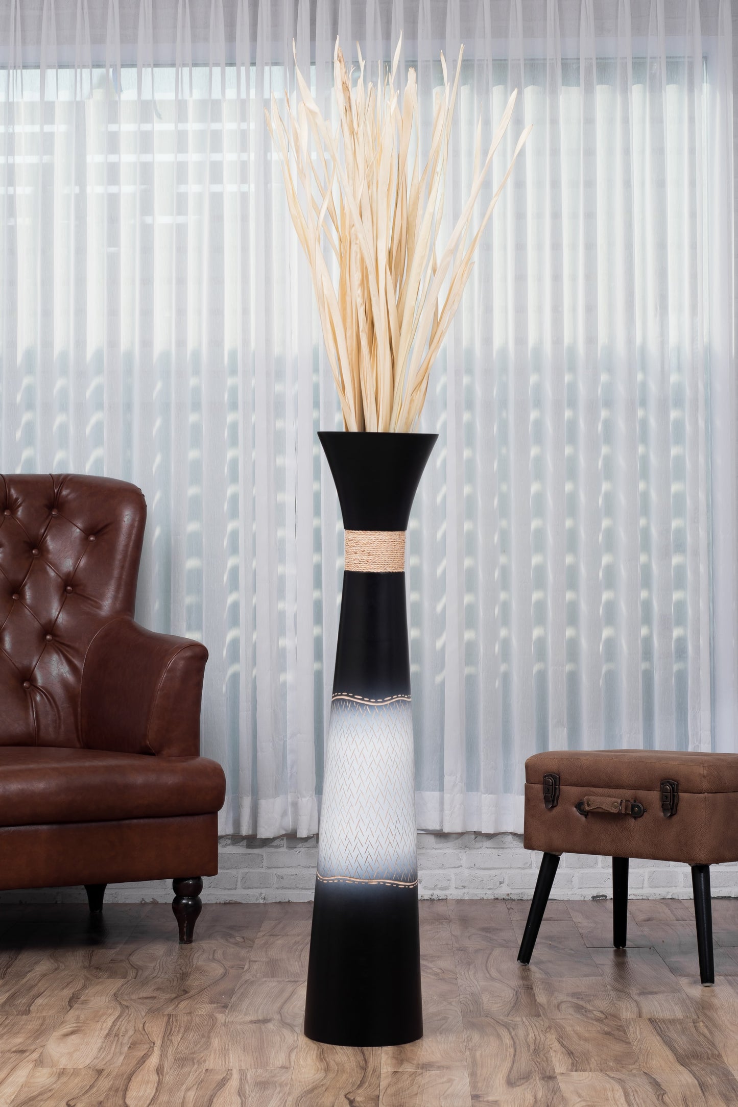 Large Mango Wood Floor Vase – Handcrafted Decorative Highlight from Thailand, 41 inches