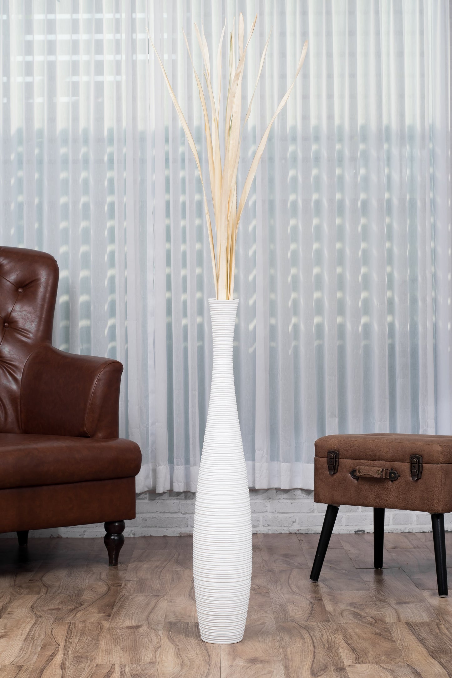 Large Mango Wood Floor Vase – Handcrafted Decorative Highlight from Thailand, 34 inches