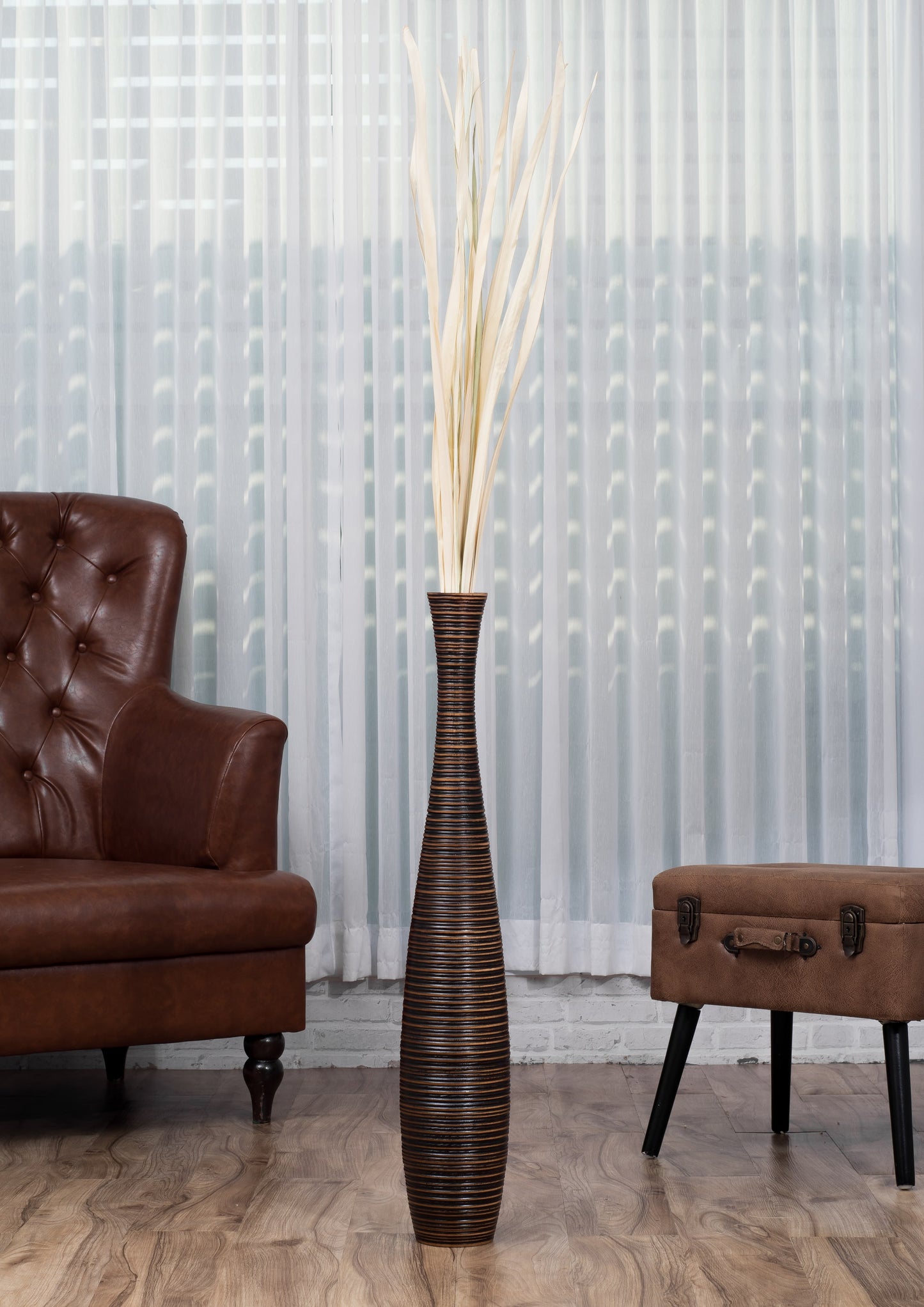 Large Mango Wood Floor Vase – Handcrafted Decorative Highlight from Thailand, 34 inches