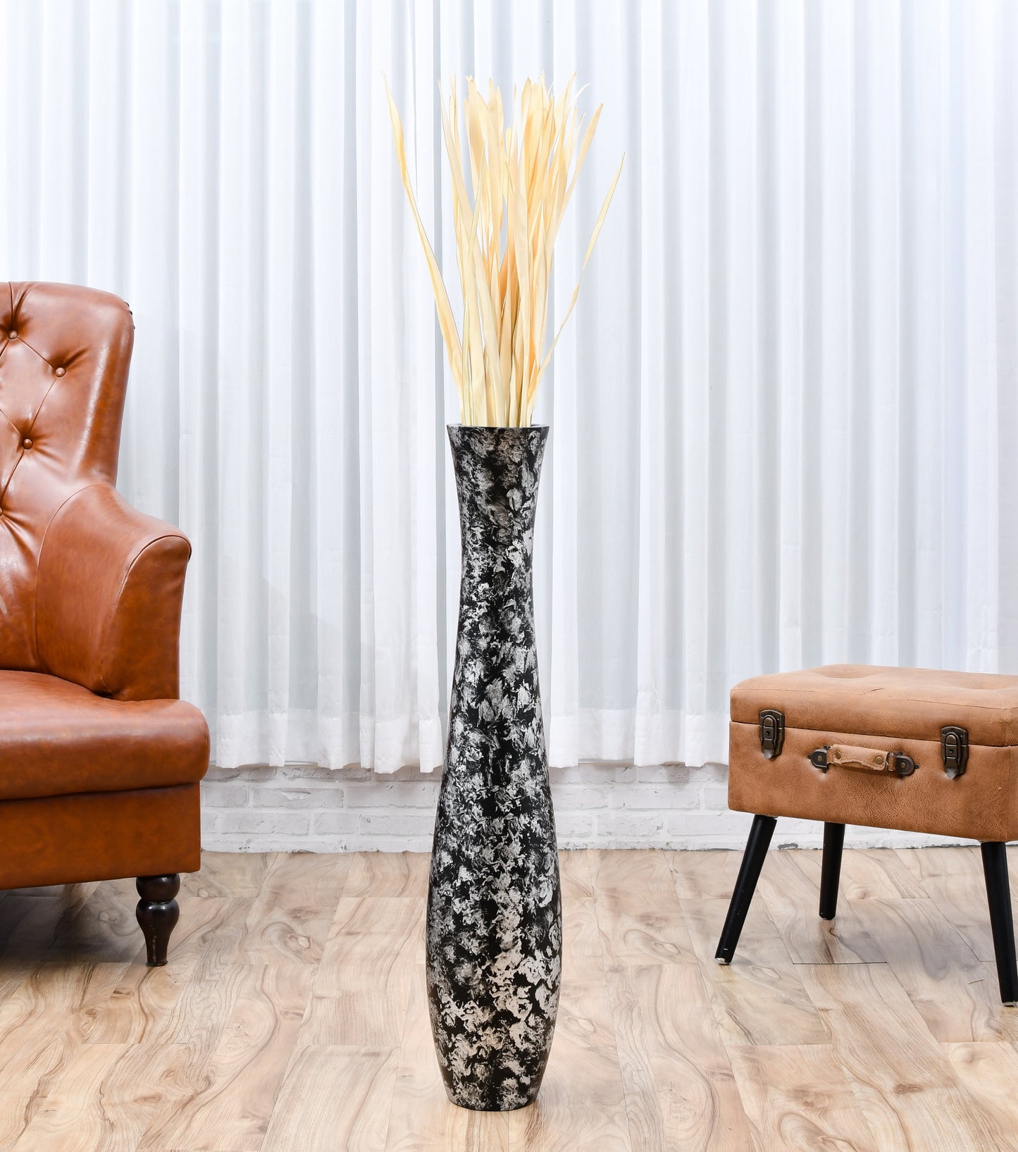 Large Mango Wood Floor Vase – Handcrafted Decorative Highlight from Thailand, 34 inches