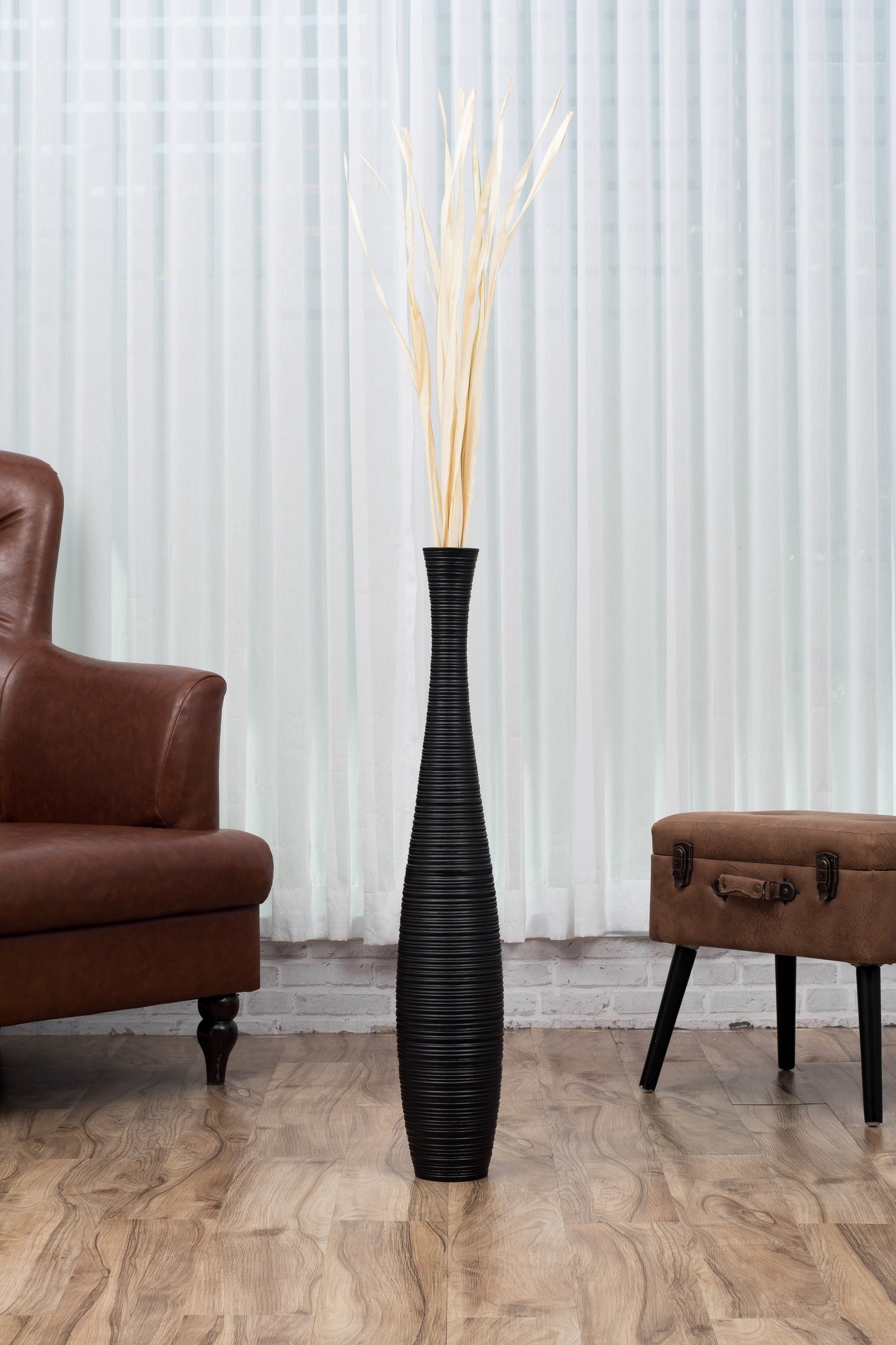Large Mango Wood Floor Vase – Handcrafted Decorative Highlight from Thailand, 34 inches