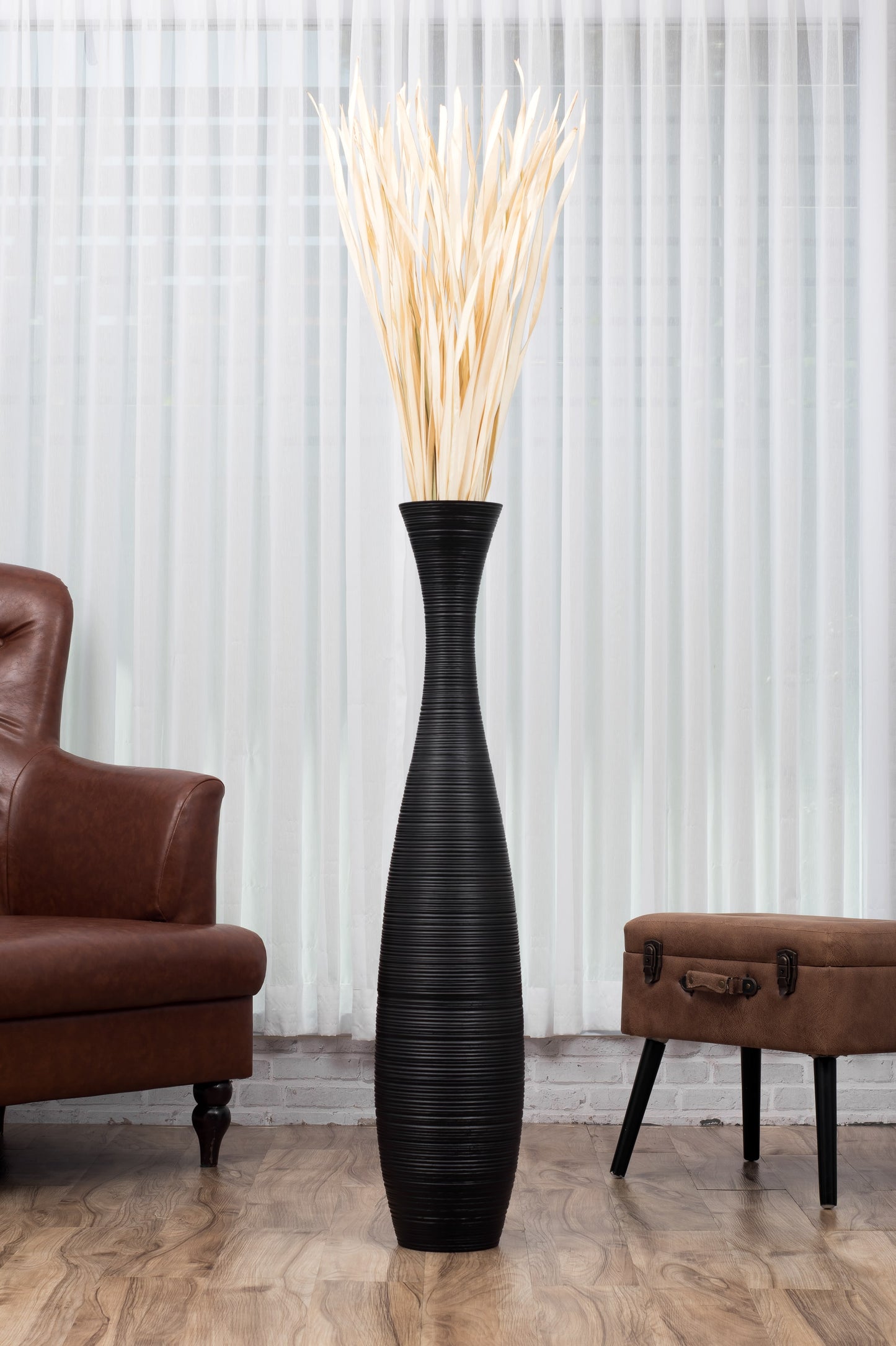 Large Mango Wood Floor Vase – Handcrafted Decorative Highlight from Thailand, 41 inches