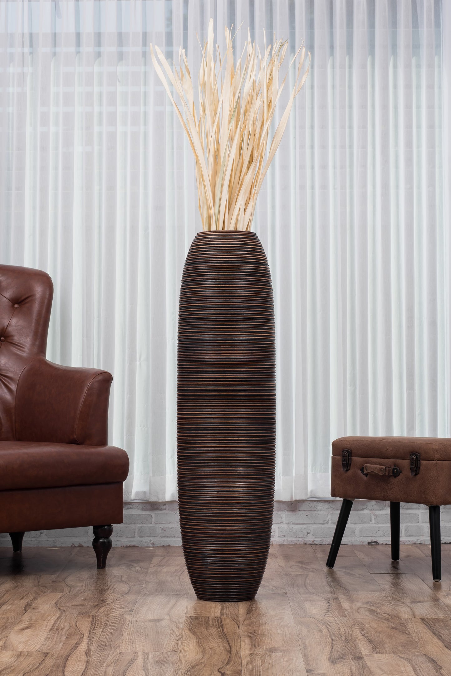 Large Mango Wood Floor Vase – Handcrafted Decorative Highlight from Thailand, 41 inches