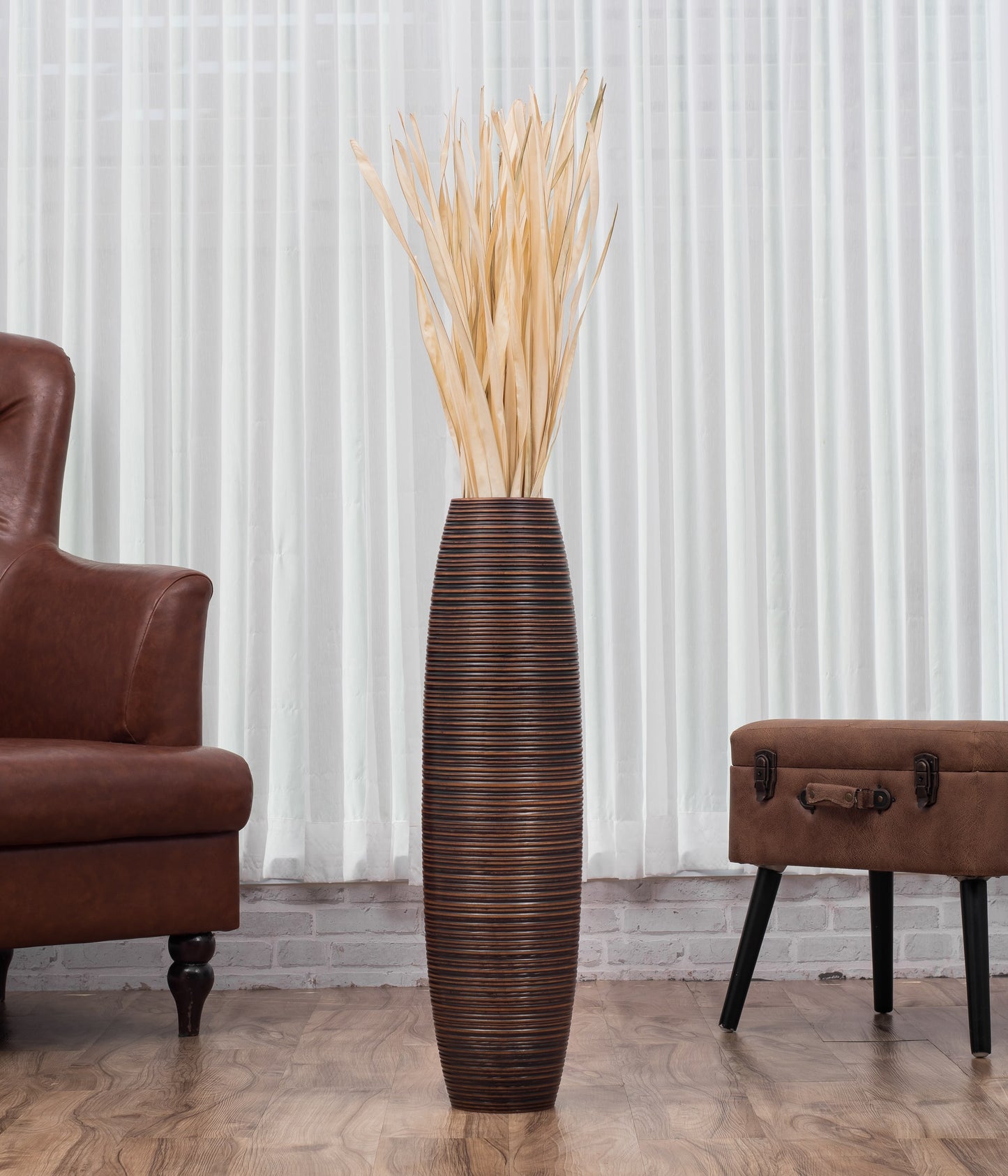 Large Mango Wood Floor Vase – Handcrafted Decorative Highlight from Thailand, 26 inches