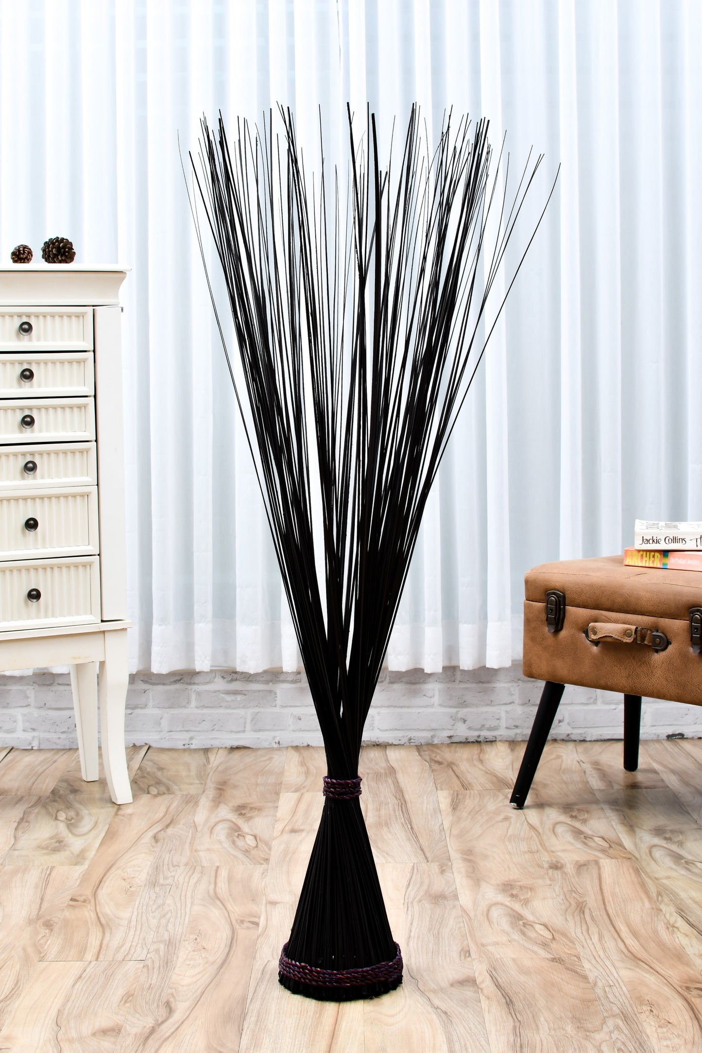 Freestanding Dried Grass Bundle – Natural Floor Decoration with Raffia Band, black brown, Dried Grass - 47 inches