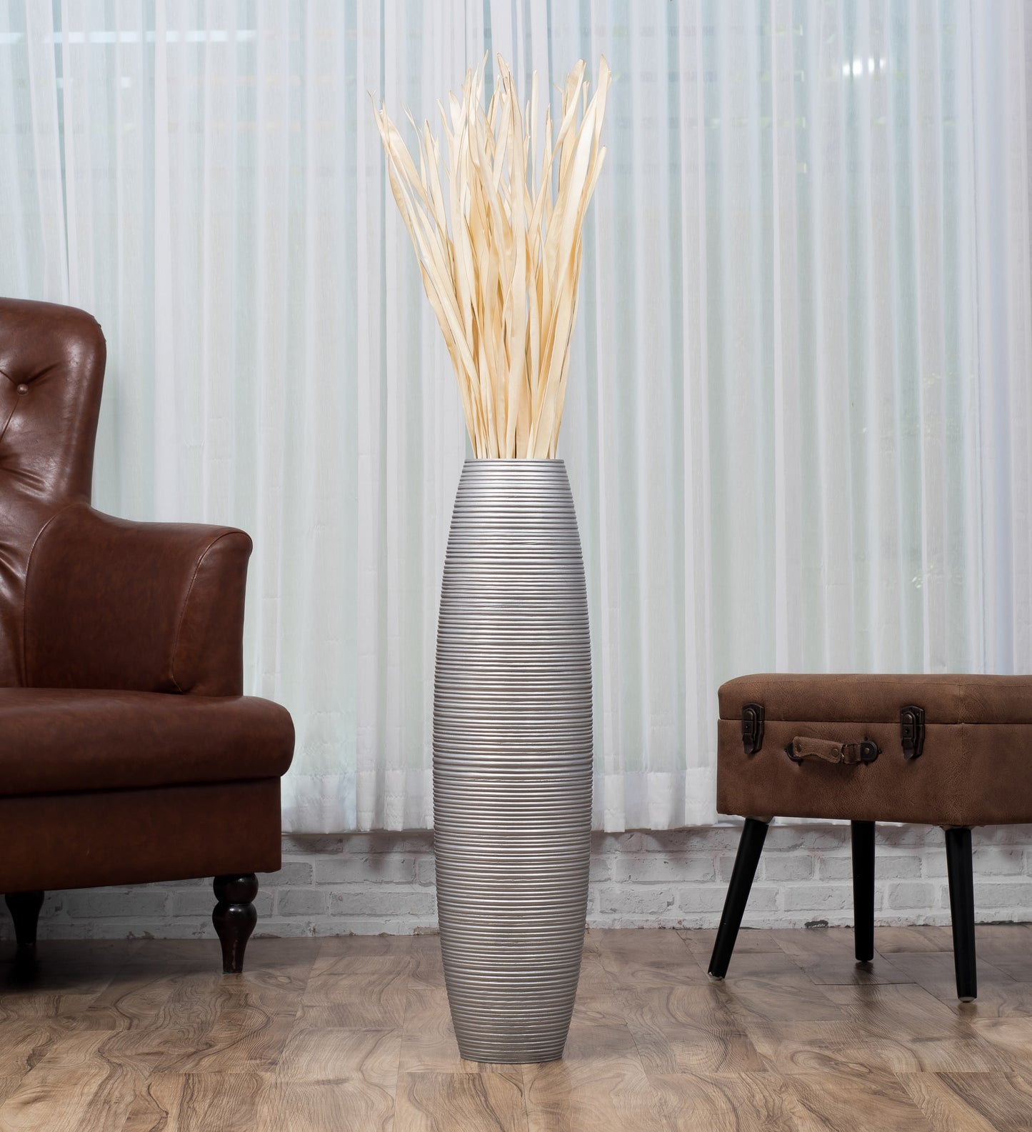 Large Mango Wood Floor Vase – Handcrafted Decorative Highlight from Thailand, 26 inches