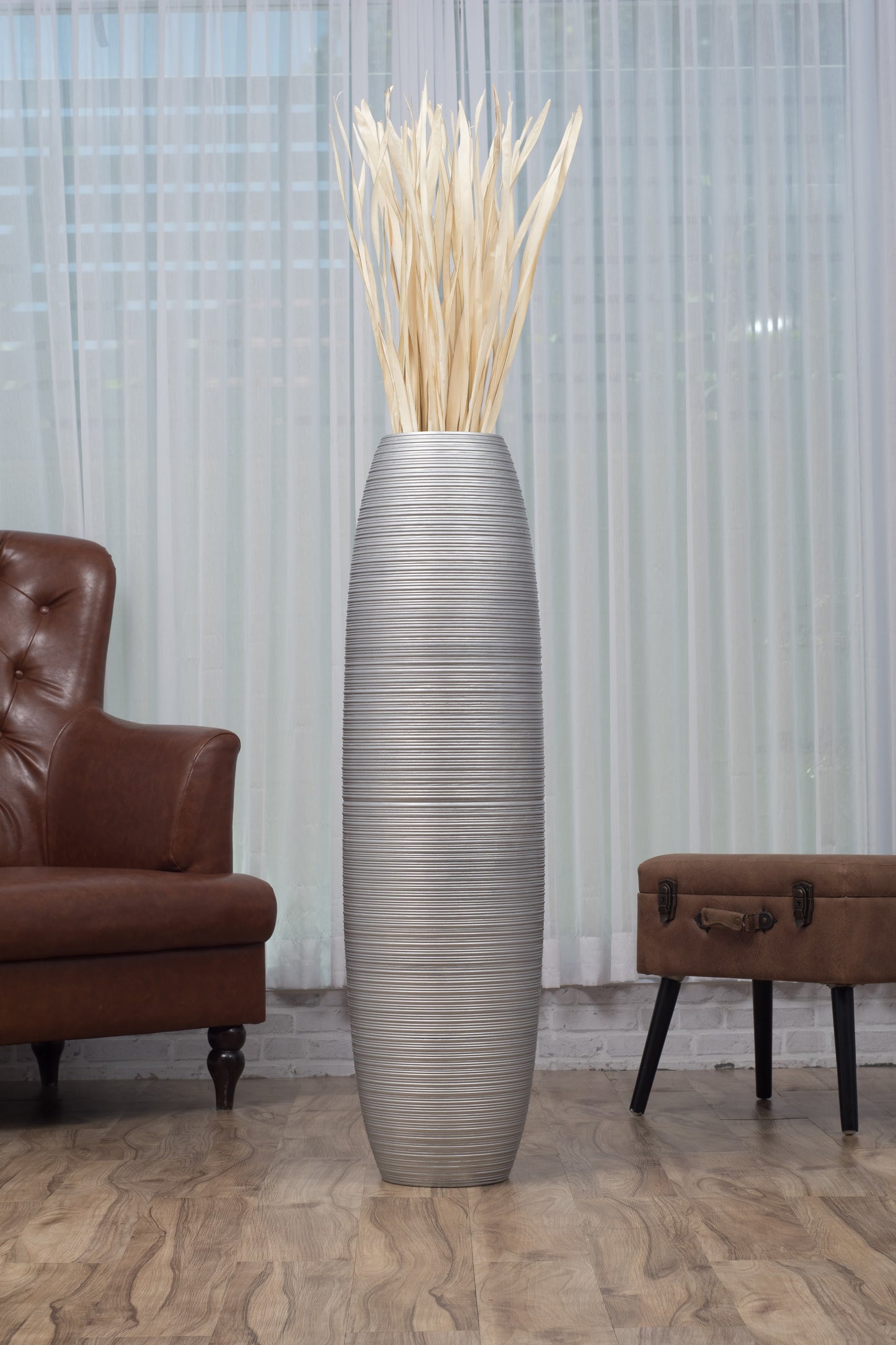 Large Mango Wood Floor Vase – Handcrafted Decorative Highlight from Thailand, 41 inches