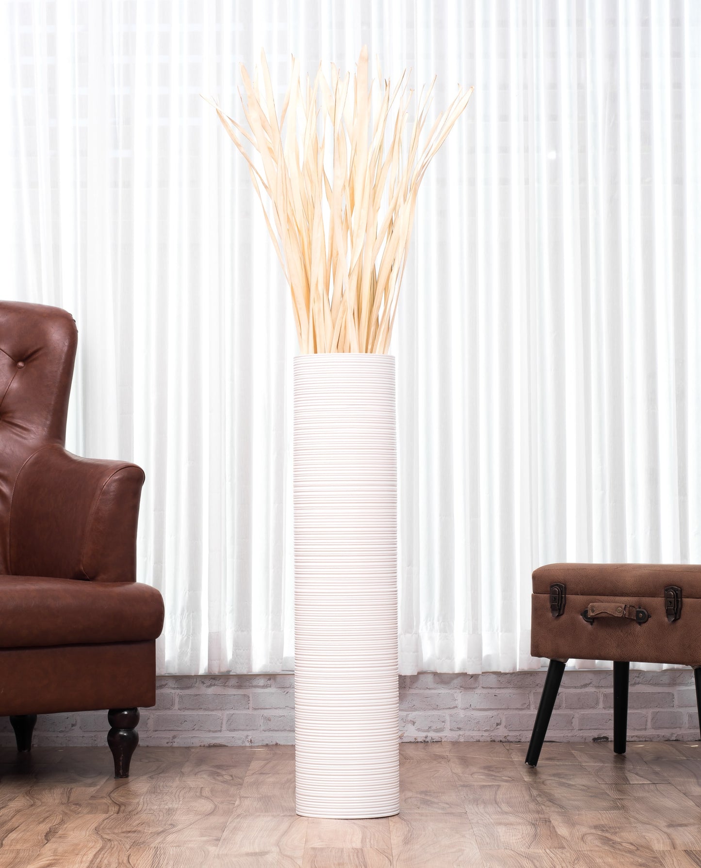 Large Mango Wood Floor Vase – Handcrafted Decorative Highlight from Thailand, 34 inches