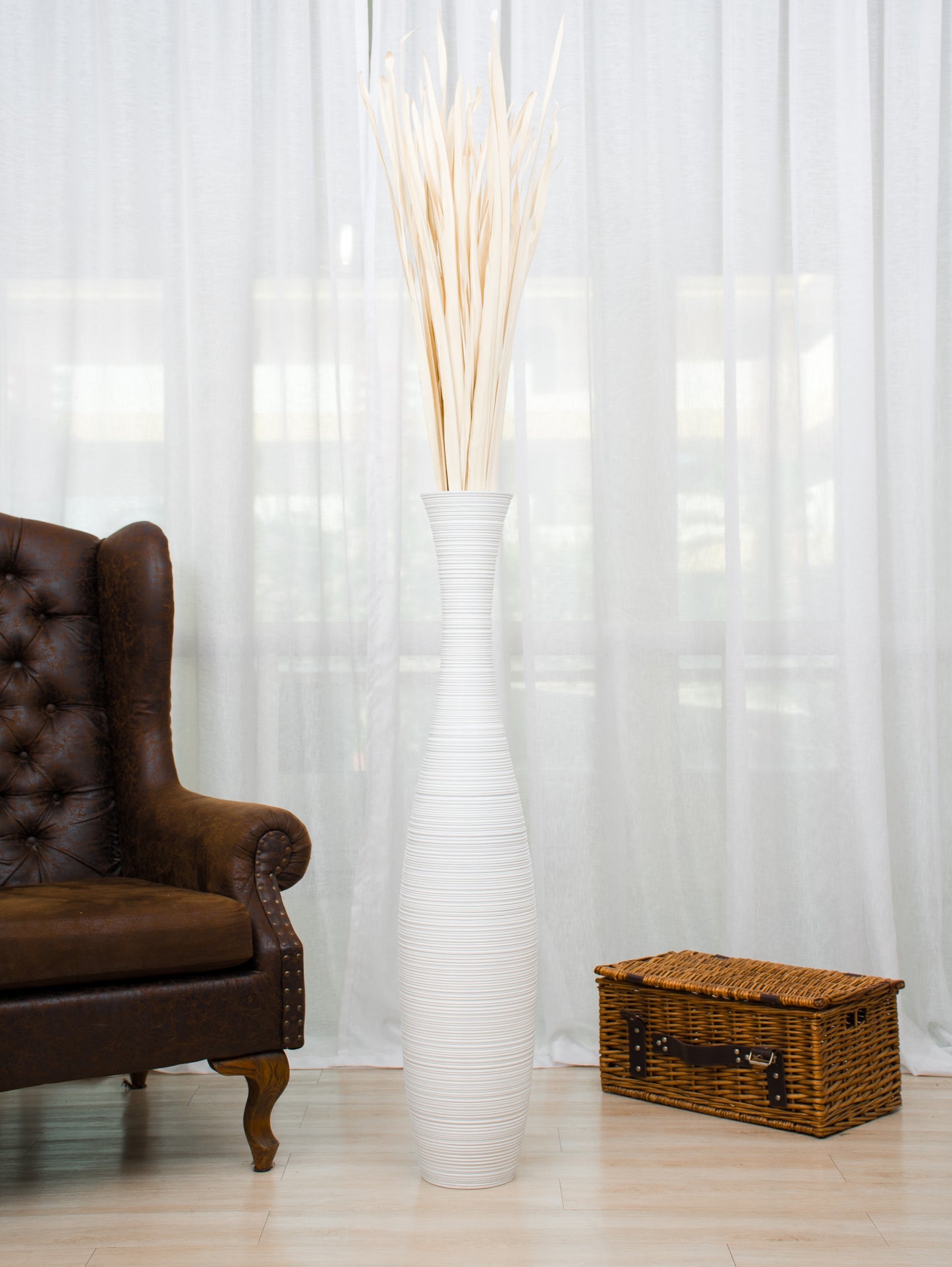 Large Mango Wood Floor Vase – Handcrafted Decorative Highlight from Thailand, 41 inches