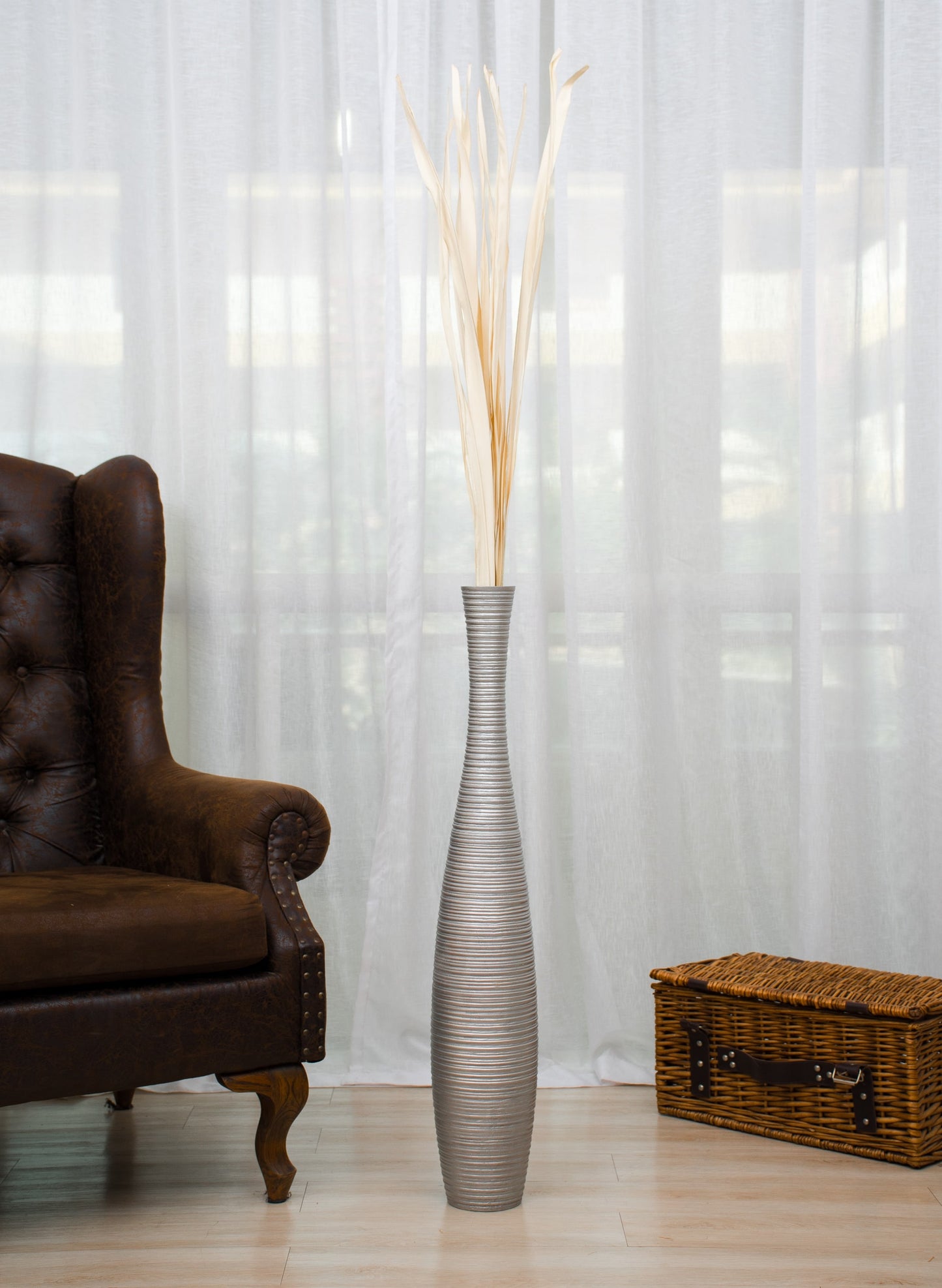 Large Mango Wood Floor Vase – Handcrafted Decorative Highlight from Thailand, 34 inches