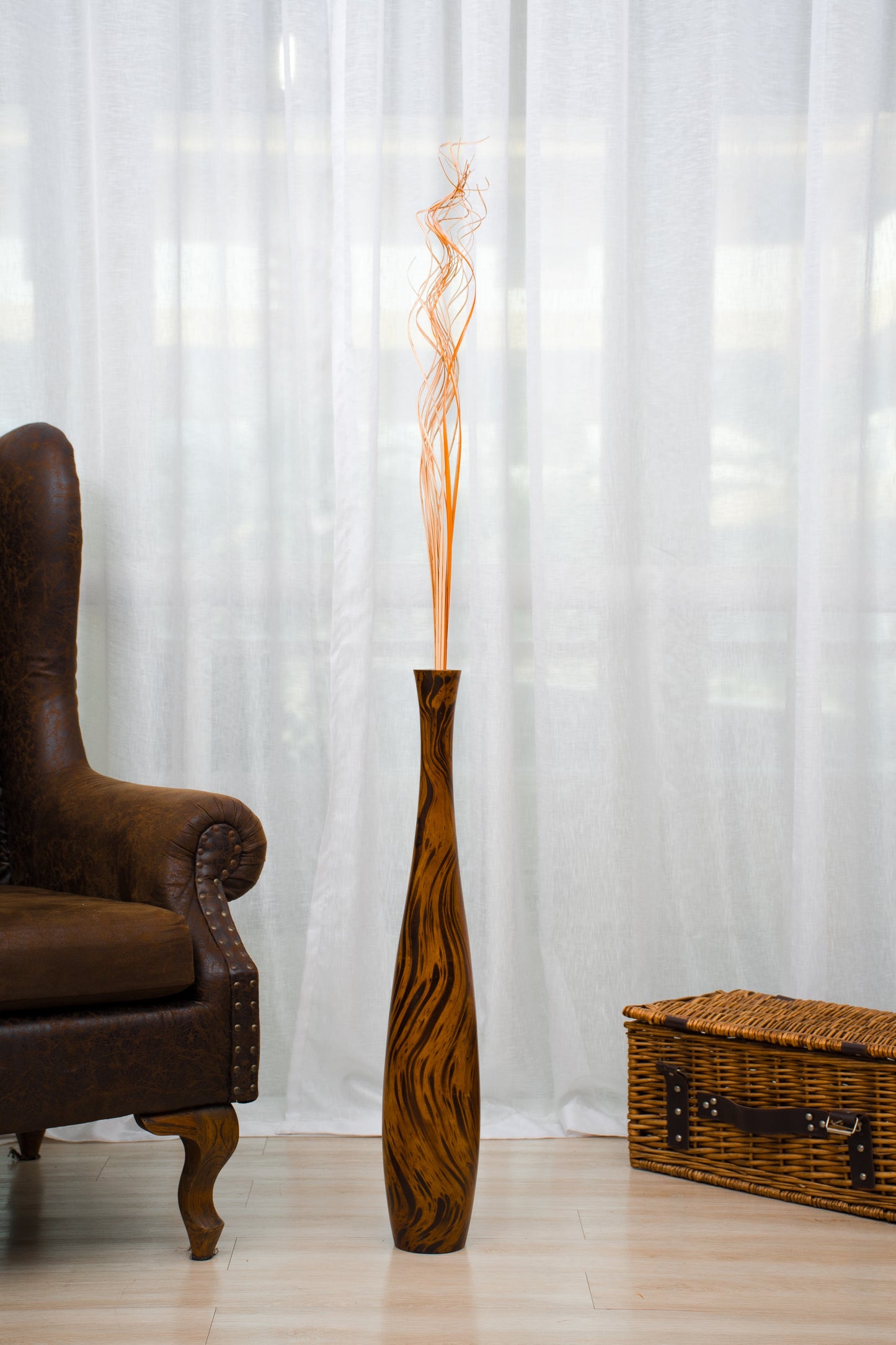 Large Mango Wood Floor Vase – Handcrafted Decorative Highlight from Thailand, 26 inches
