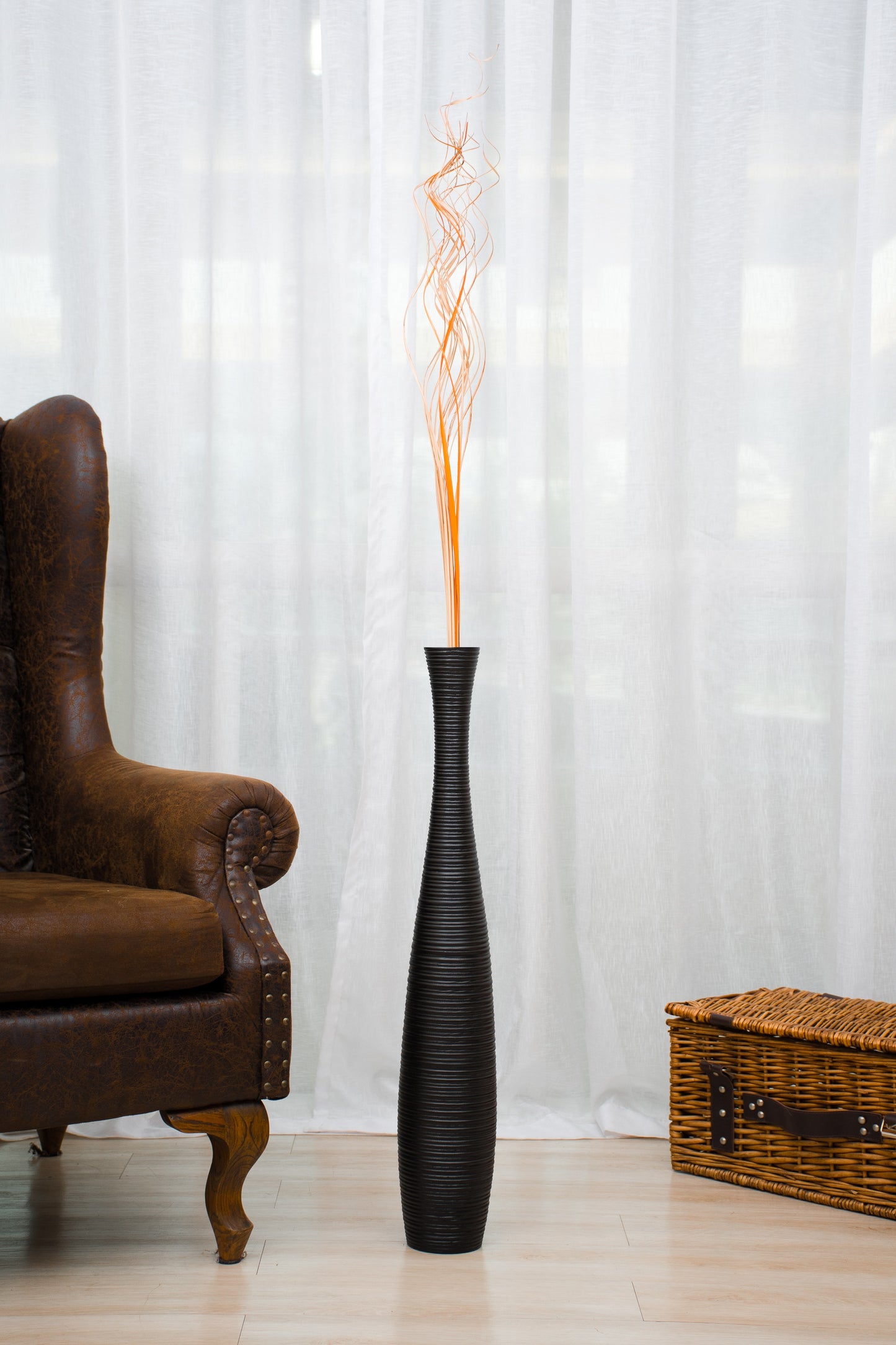 Large Mango Wood Floor Vase – Handcrafted Decorative Highlight from Thailand, 26 inches