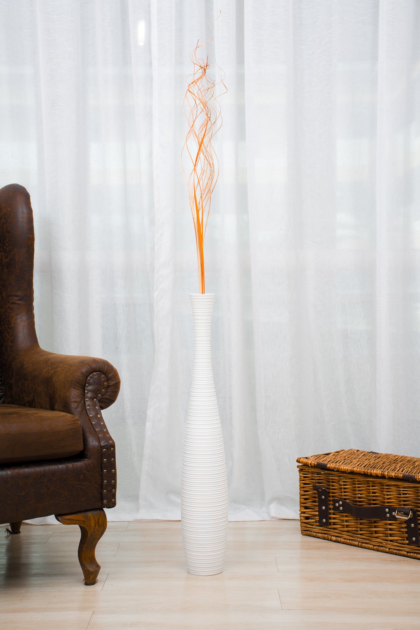 Large Mango Wood Floor Vase – Handcrafted Decorative Highlight from Thailand, 26 inches