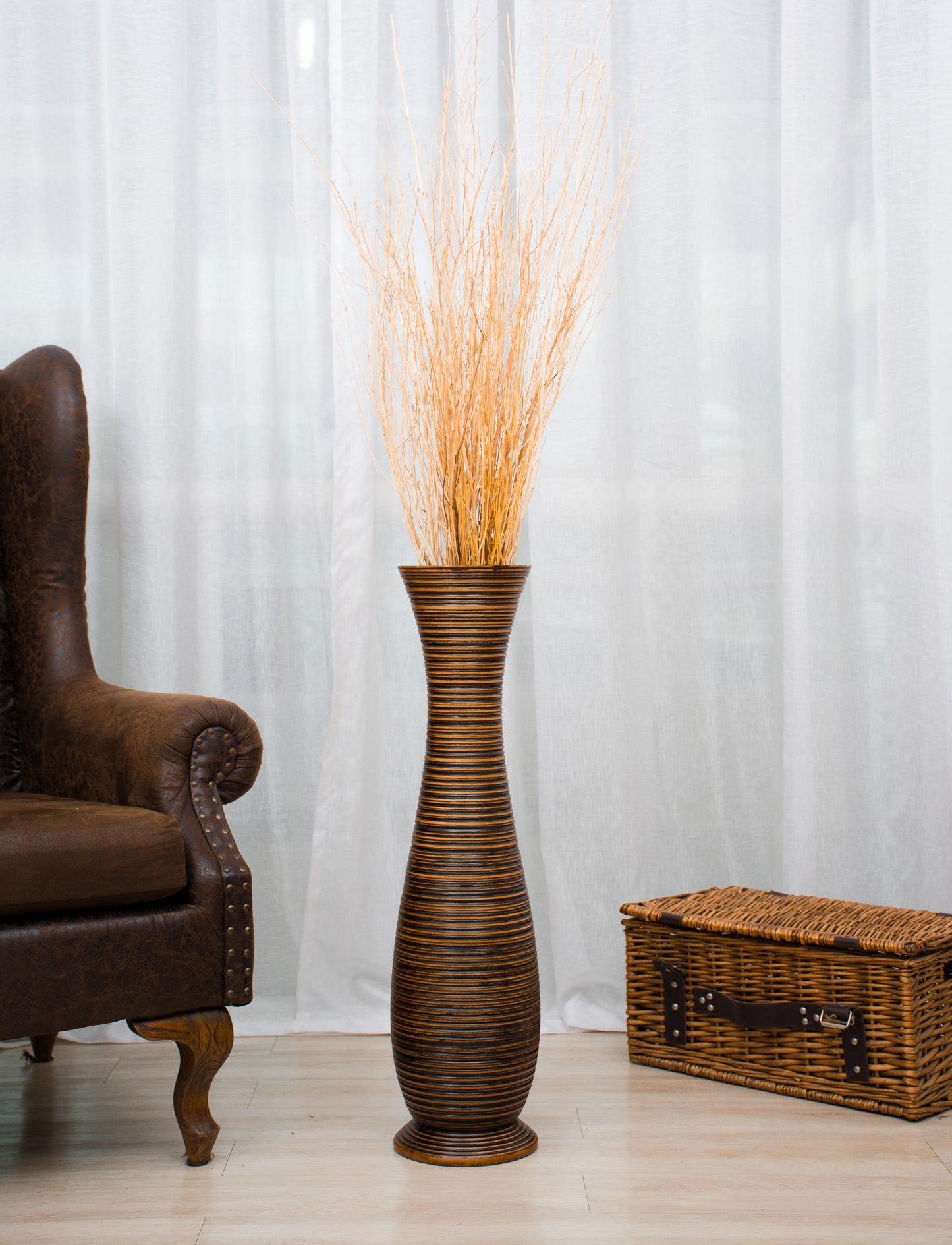 Large Mango Wood Floor Vase – Handcrafted Decorative Highlight from Thailand, 26 inches