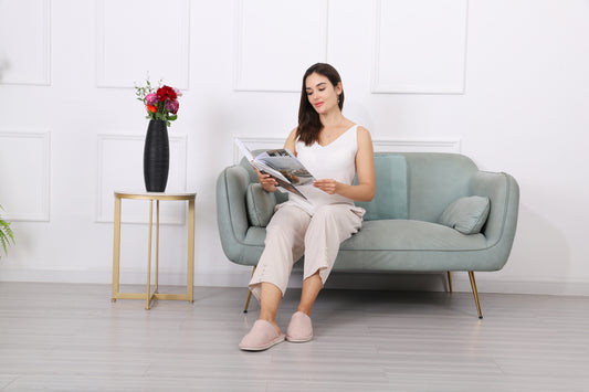 Compact Resin Vase – Stylish Waterproof Decorative Vase for Floor, Table or Shelf, black, 13 inches