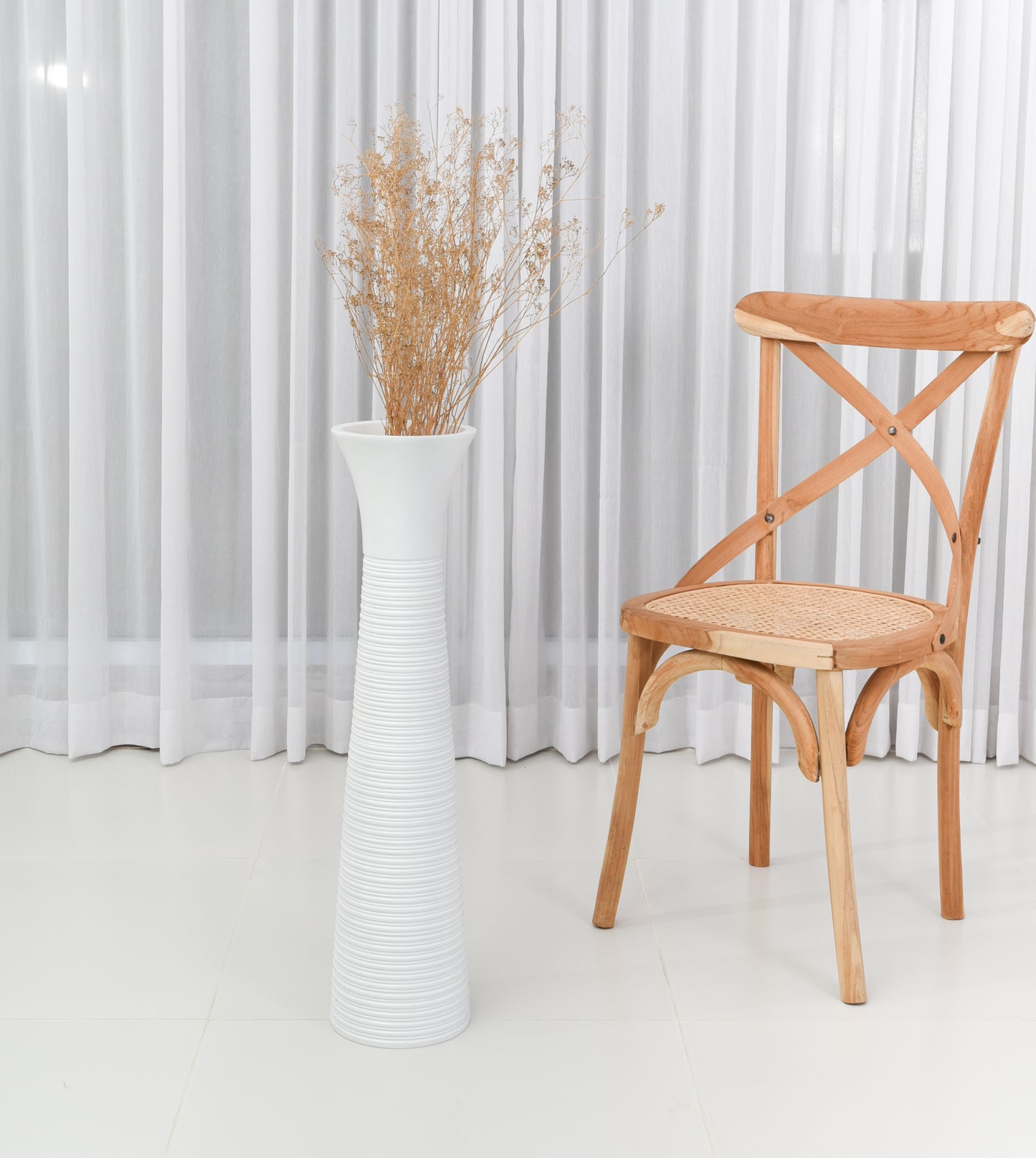 Large Mango Wood Floor Vase – Handcrafted Decorative Highlight from Thailand, 26 inches