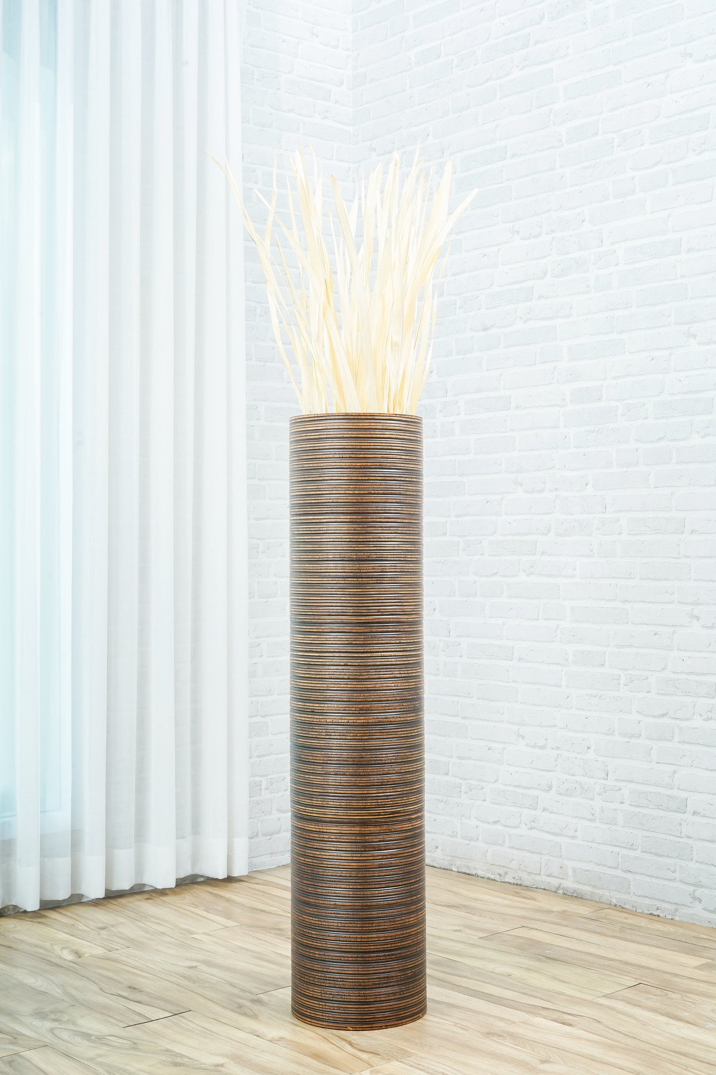Large Mango Wood Floor Vase – Handcrafted Decorative Highlight from Thailand, 41 inches