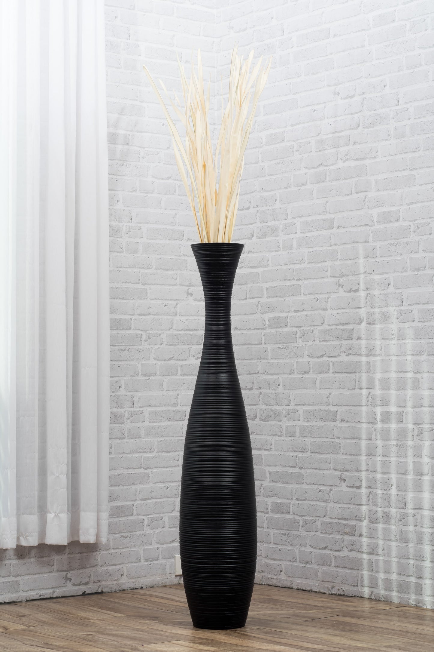 Large Mango Wood Floor Vase – Handcrafted Decorative Highlight from Thailand, 41 inches