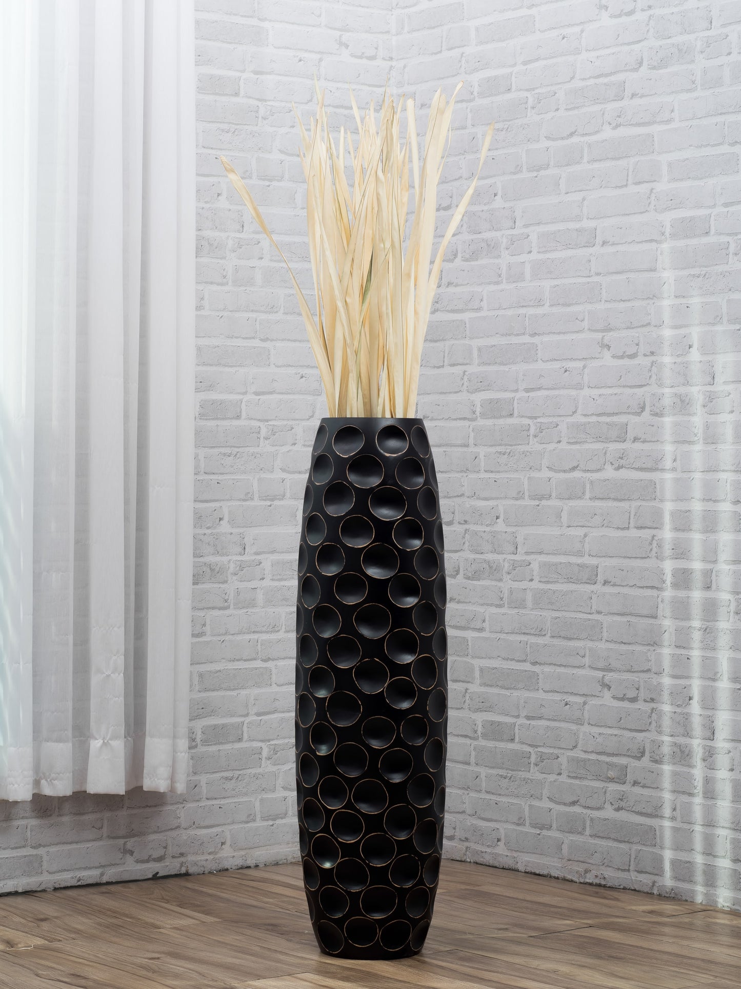 Large Mango Wood Floor Vase – Handcrafted Decorative Highlight from Thailand, 34 inches