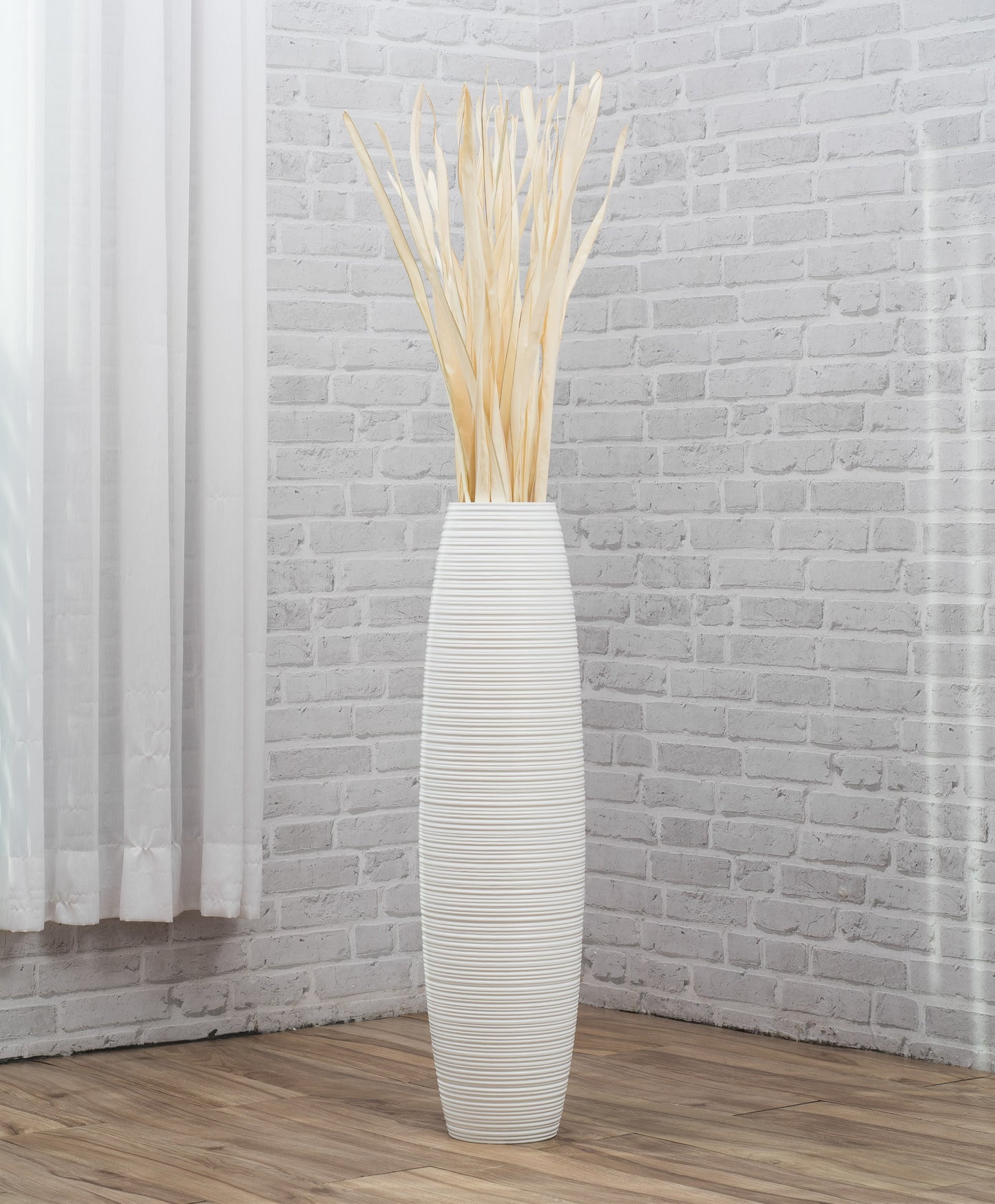 Large Mango Wood Floor Vase – Handcrafted Decorative Highlight from Thailand, 26 inches