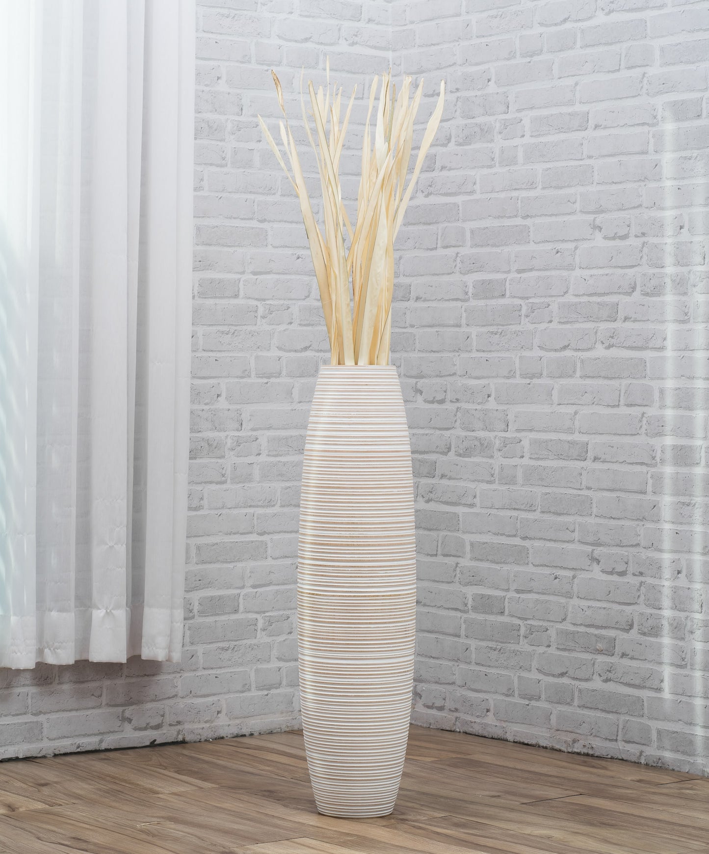 Large Mango Wood Floor Vase – Handcrafted Decorative Highlight from Thailand, 26 inches