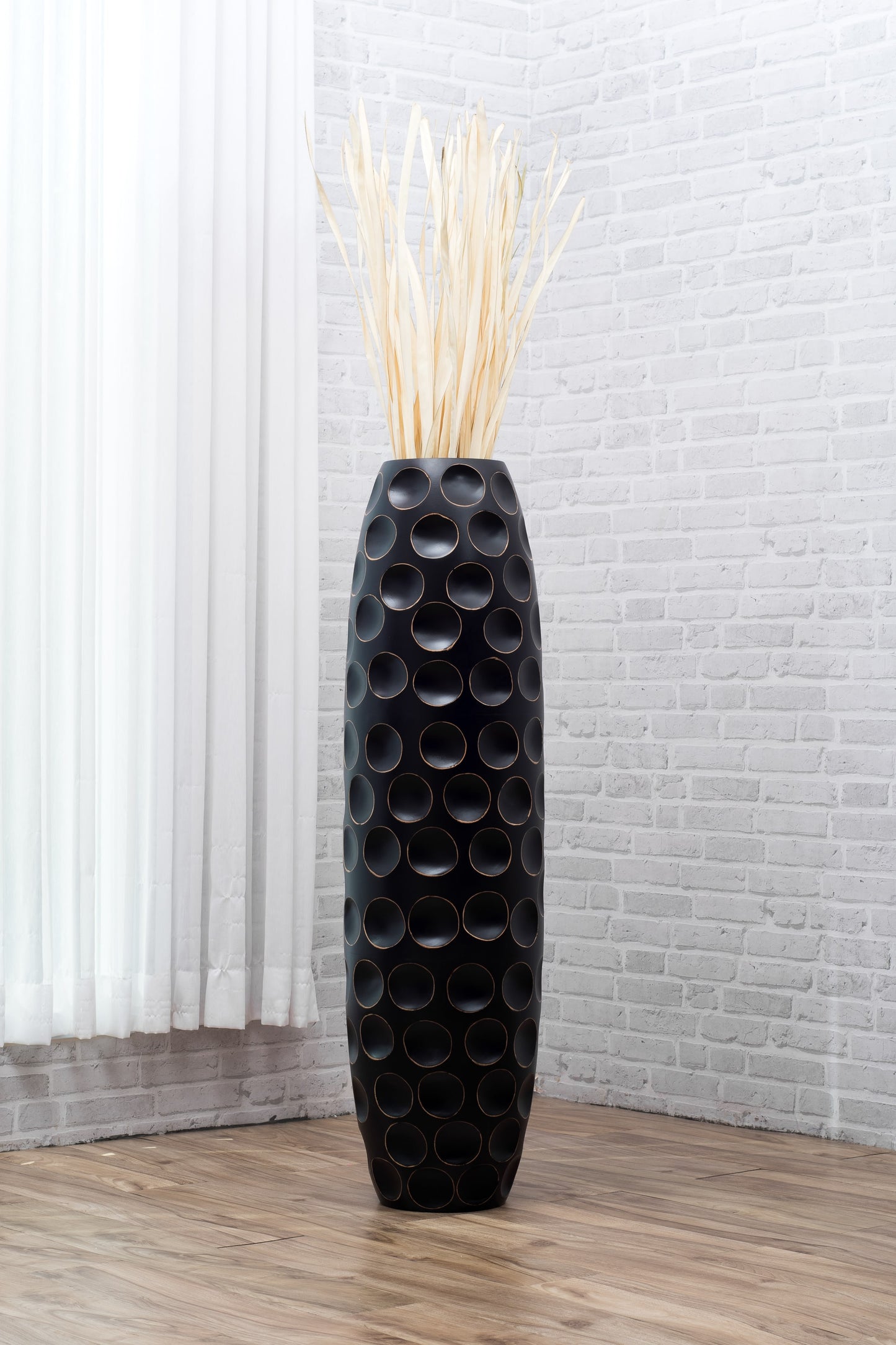 Large Mango Wood Floor Vase – Handcrafted Decorative Highlight from Thailand, 41 inches