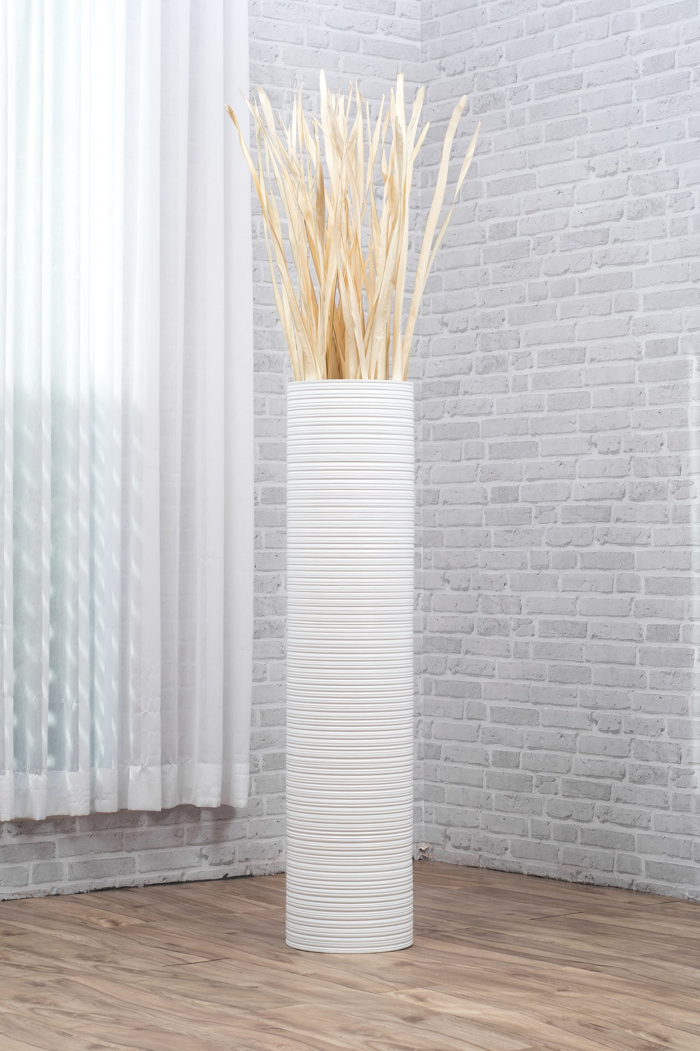 Large Mango Wood Floor Vase – Handcrafted Decorative Highlight from Thailand, 41 inches