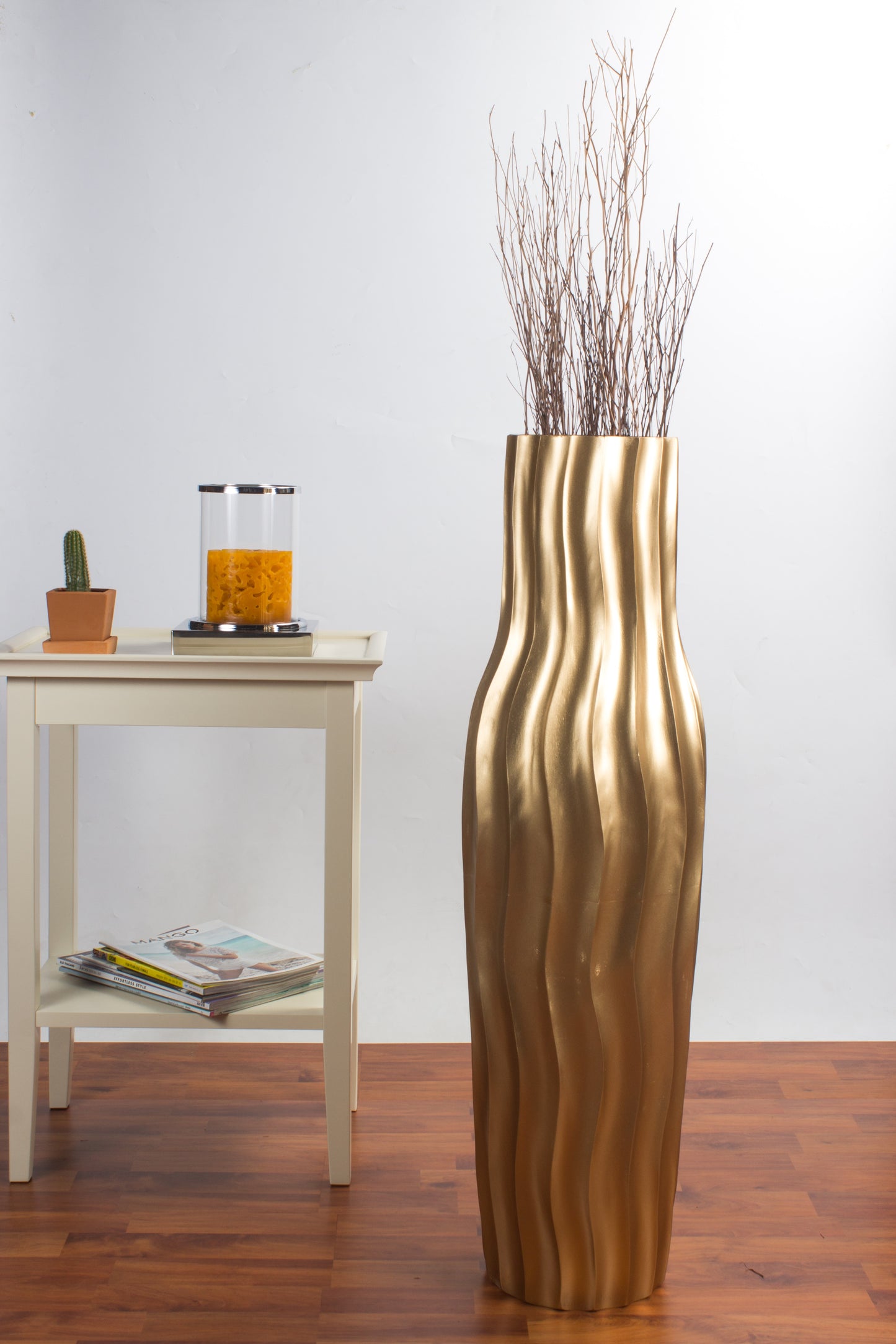 Large Mango Wood Floor Vase – Handcrafted Decorative Highlight from Thailand, 34 inches