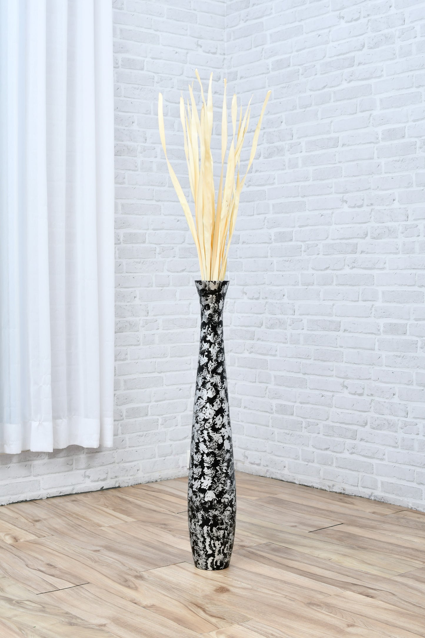 Large Mango Wood Floor Vase – Handcrafted Decorative Highlight from Thailand, 26 inches