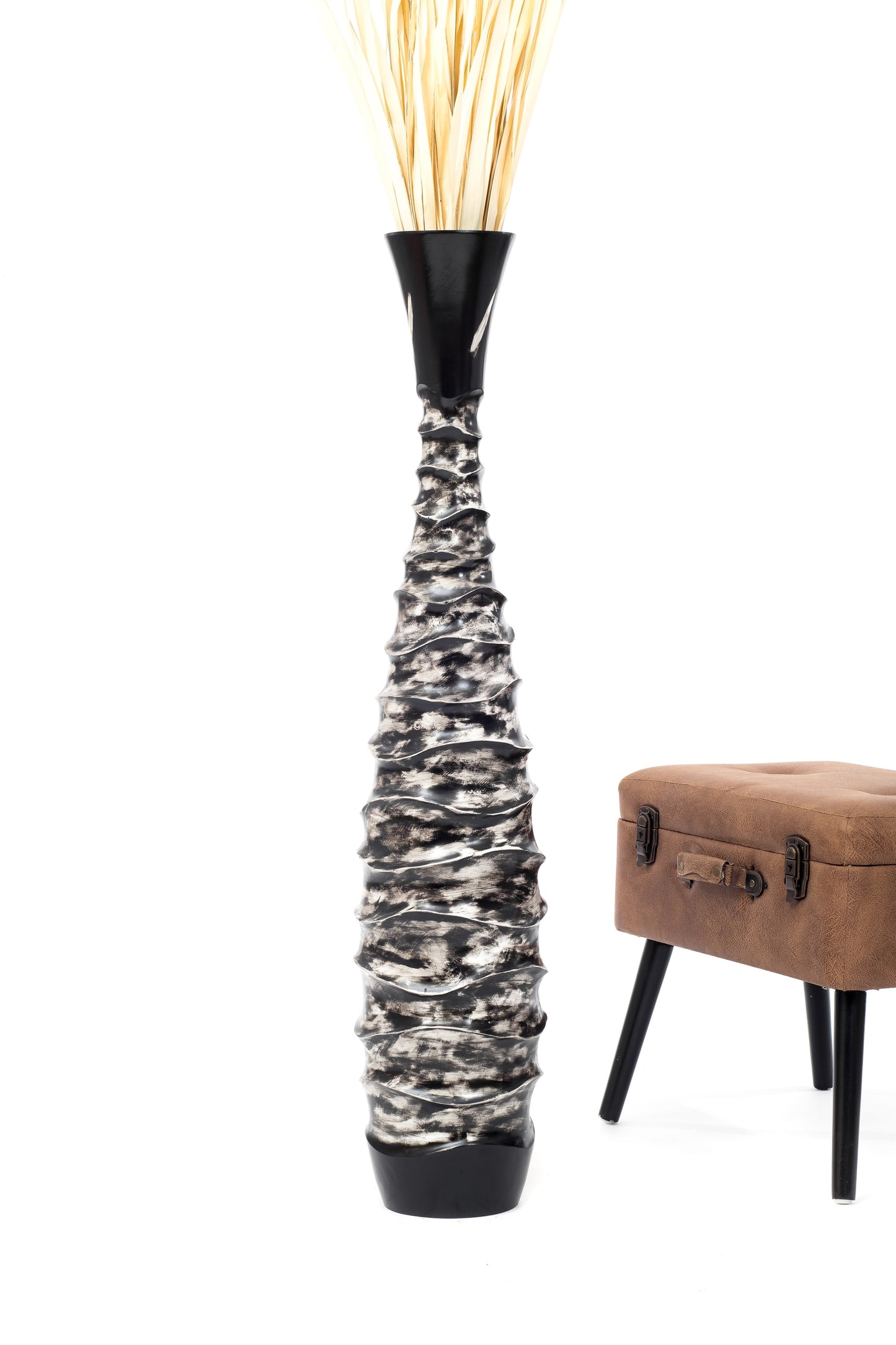 Large Mango Wood Floor Vase – Handcrafted Decorative Highlight from Thailand, 41 inches