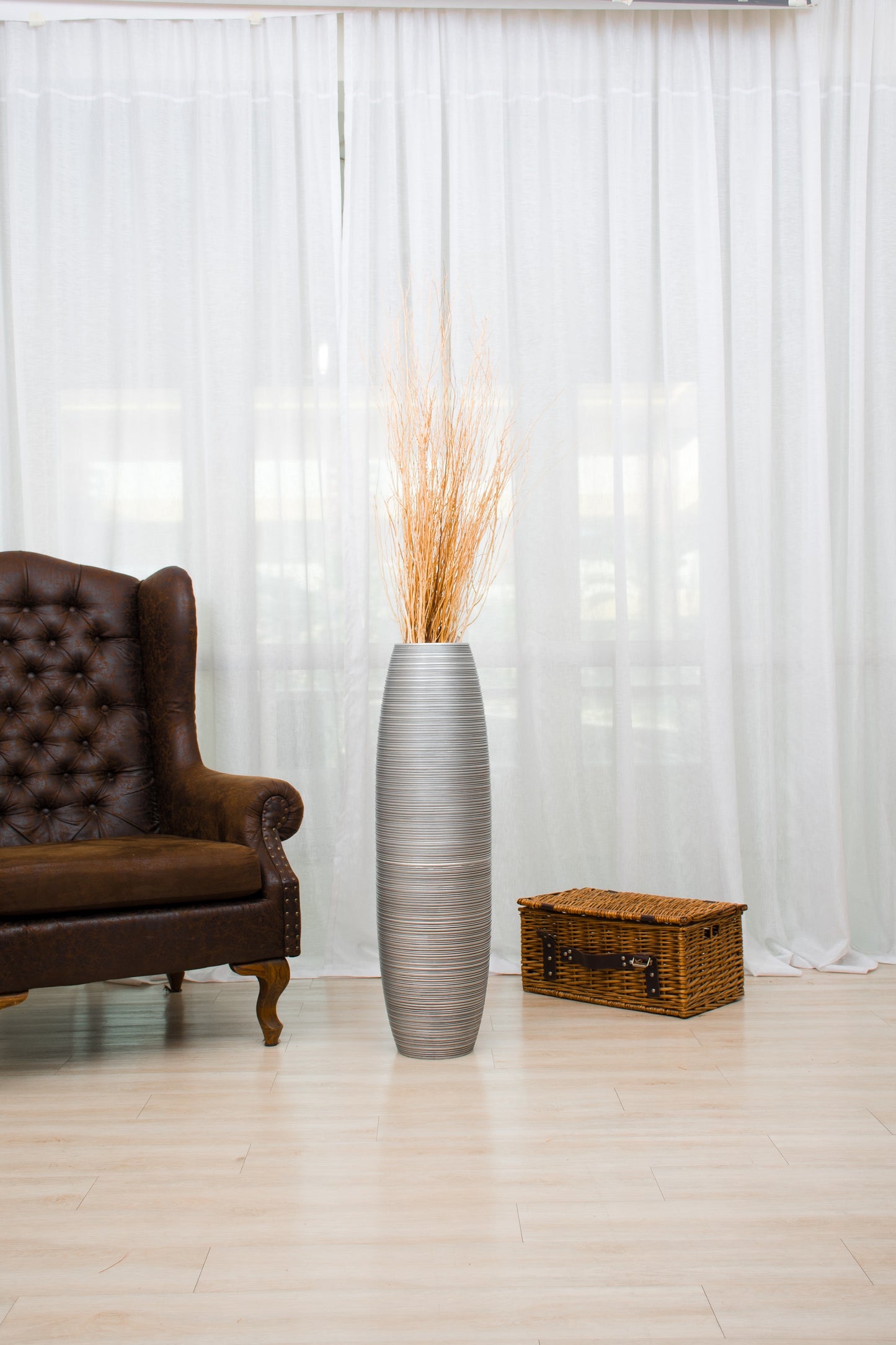 Large Mango Wood Floor Vase – Handcrafted Decorative Highlight from Thailand, 34 inches