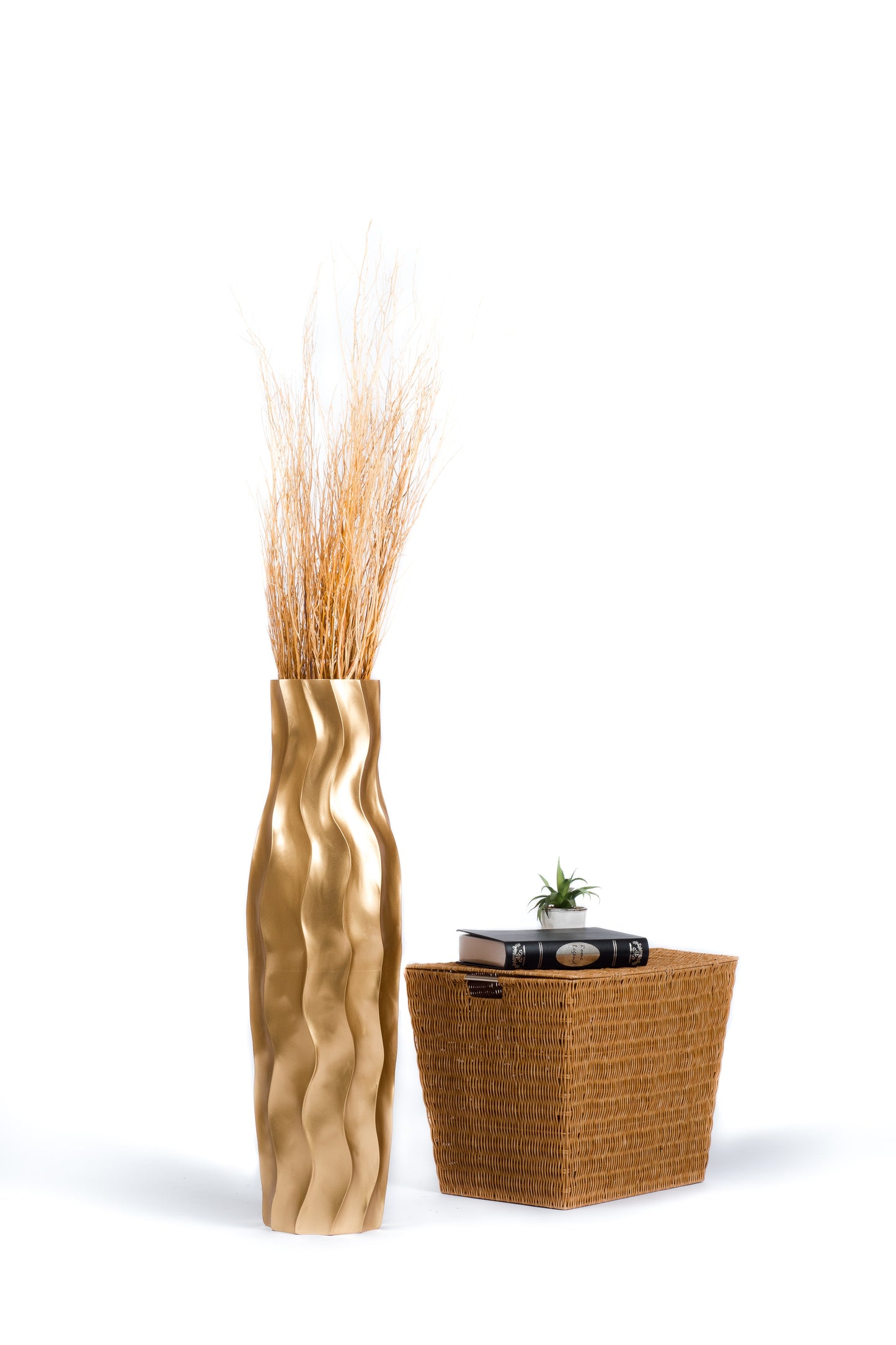 Large Mango Wood Floor Vase – Handcrafted Decorative Highlight from Thailand, 34 inches