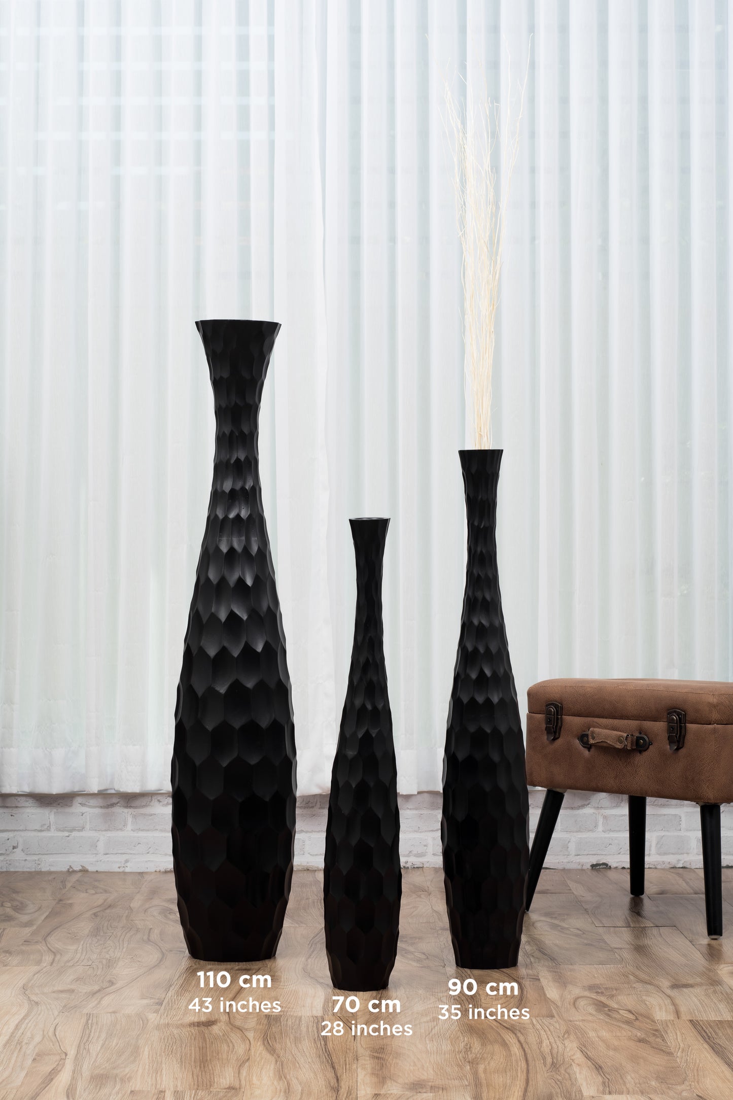 Large Mango Wood Floor Vase – Handcrafted Decorative Highlight from Thailand, 41 inches