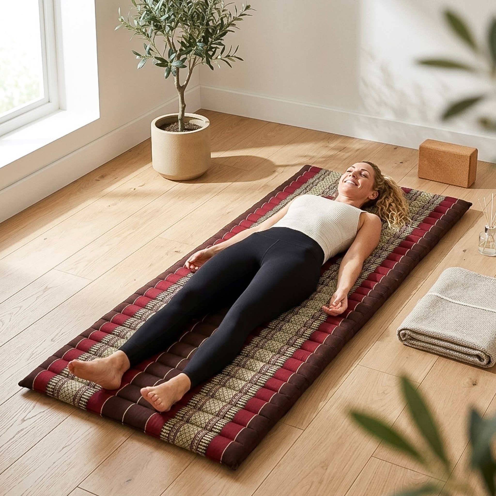 Tapis pliants & Coussins de sol – Tapis roulables, pliants et coussins triangle thaïlandais