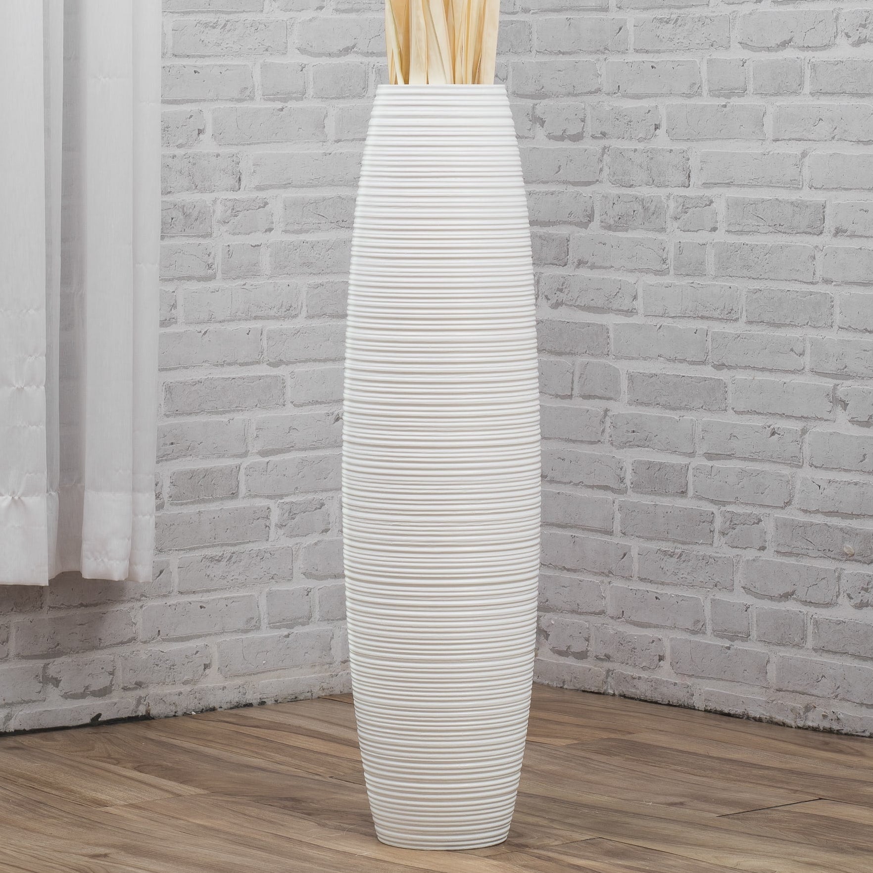 Large Mango Wood Floor Vase – Handcrafted Decorative Highlight from Thailand, 26 inches