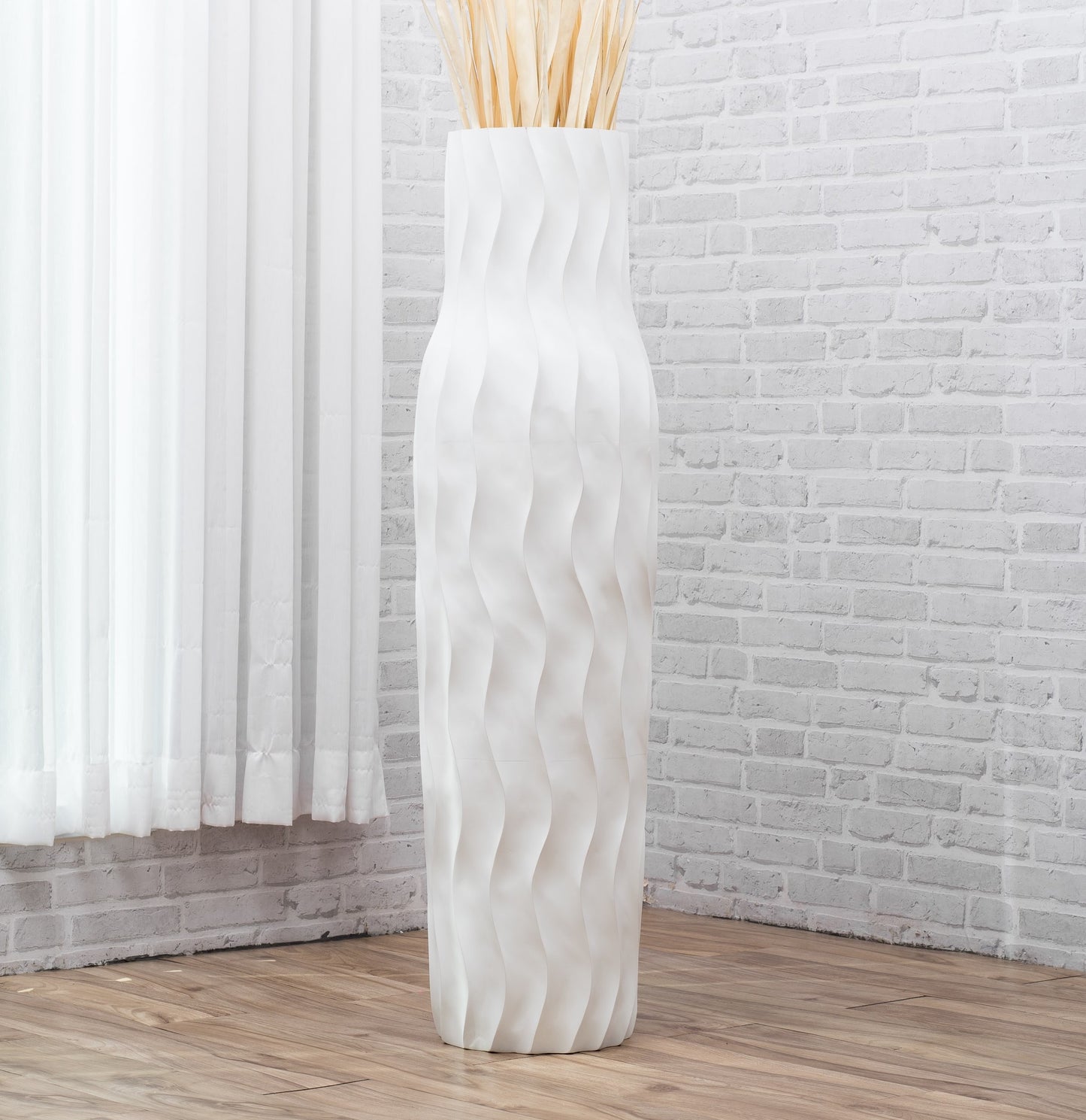Large Mango Wood Floor Vase – Handcrafted Decorative Highlight from Thailand, 41 inches