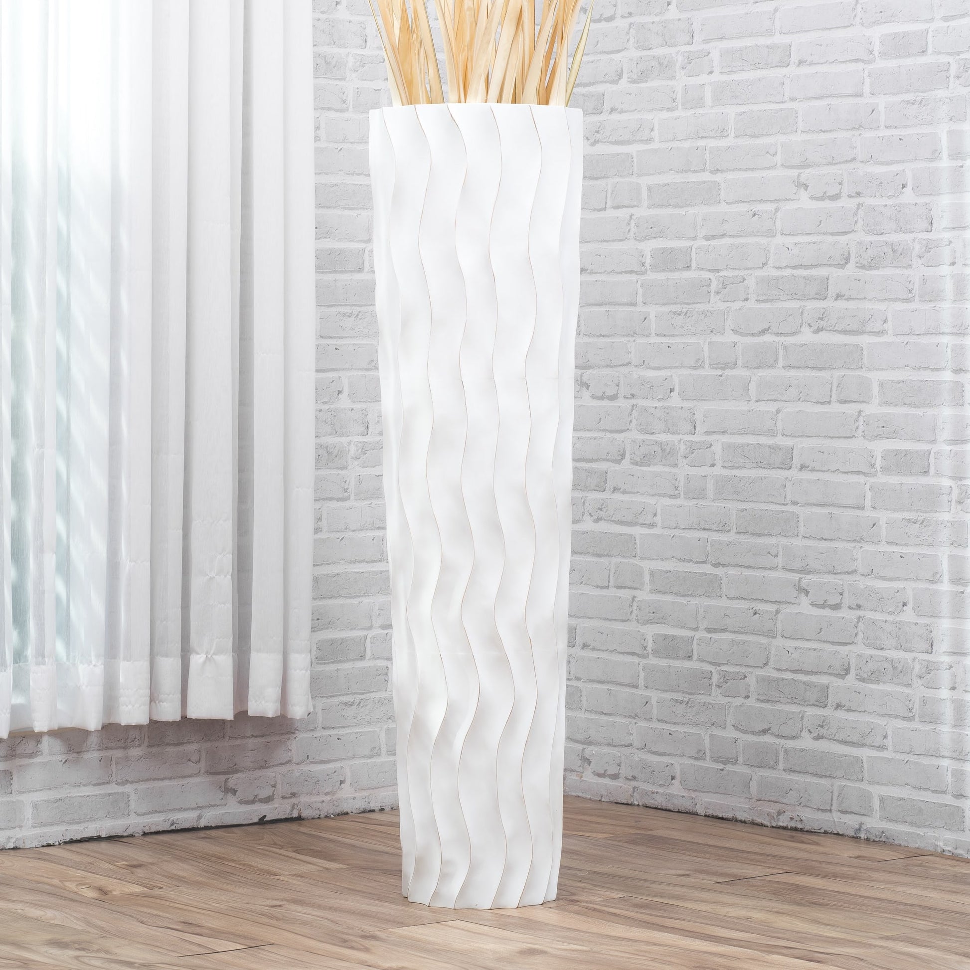 Large Mango Wood Floor Vase – Handcrafted Decorative Highlight from Thailand, 41 inches