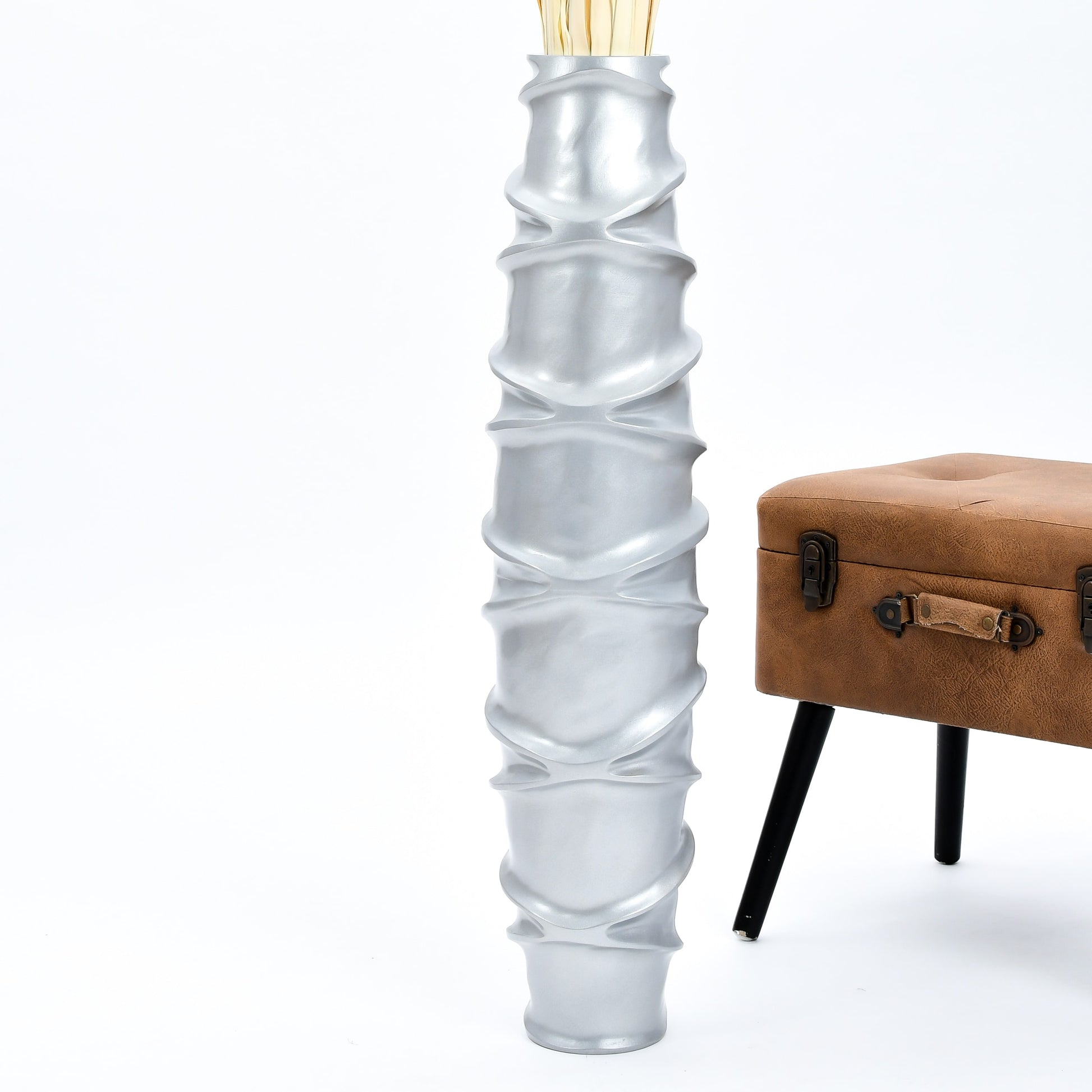 Large Mango Wood Floor Vase – Handcrafted Decorative Highlight from Thailand, 34 inches