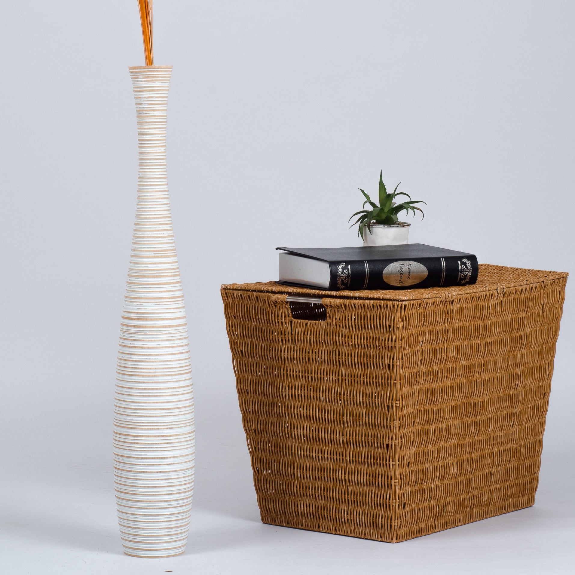 Large Mango Wood Floor Vase – Handcrafted Decorative Highlight from Thailand, 26 inches