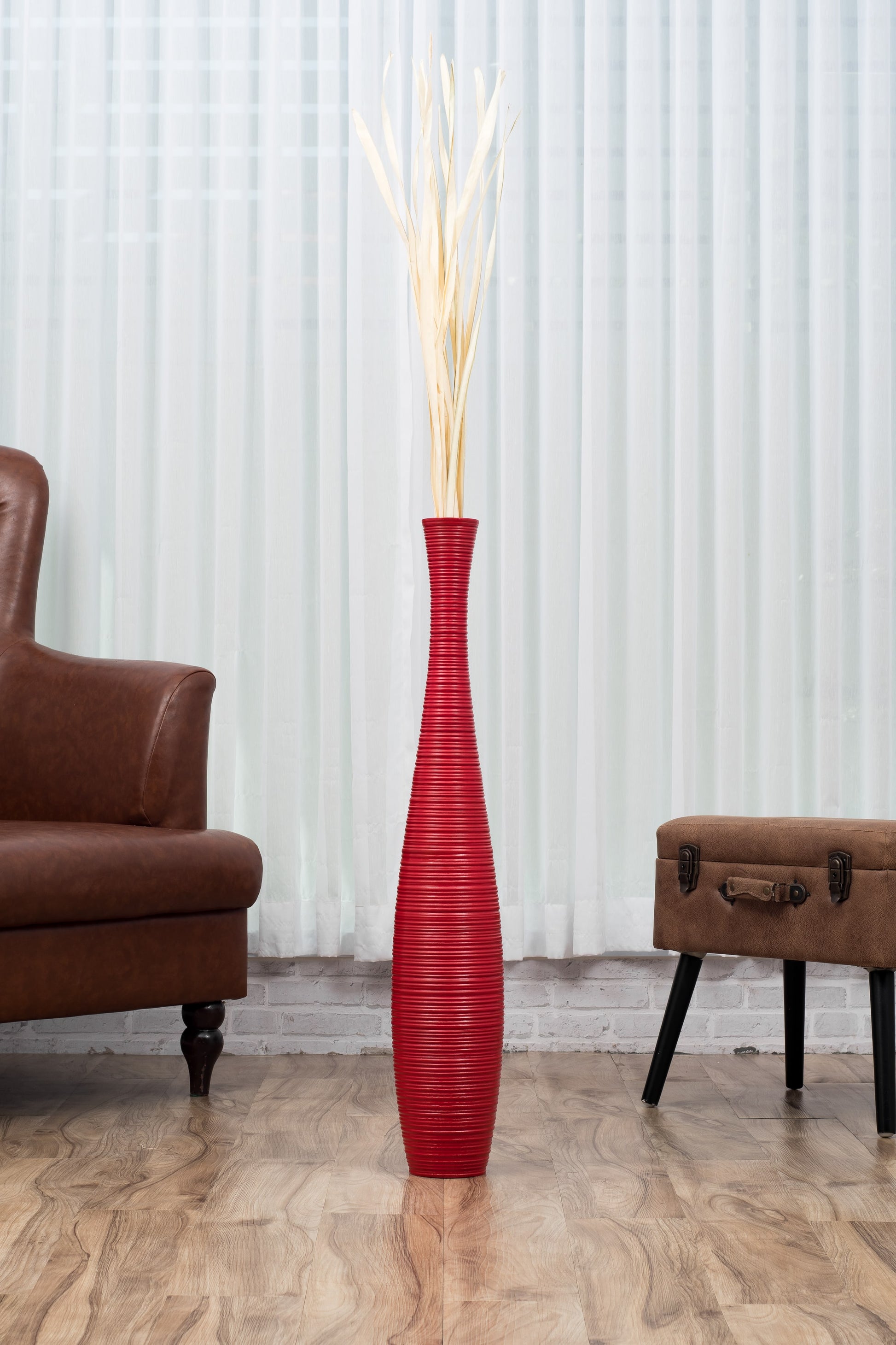 Large Mango Wood Floor Vase – Handcrafted Decorative Highlight from Thailand, 34 inches