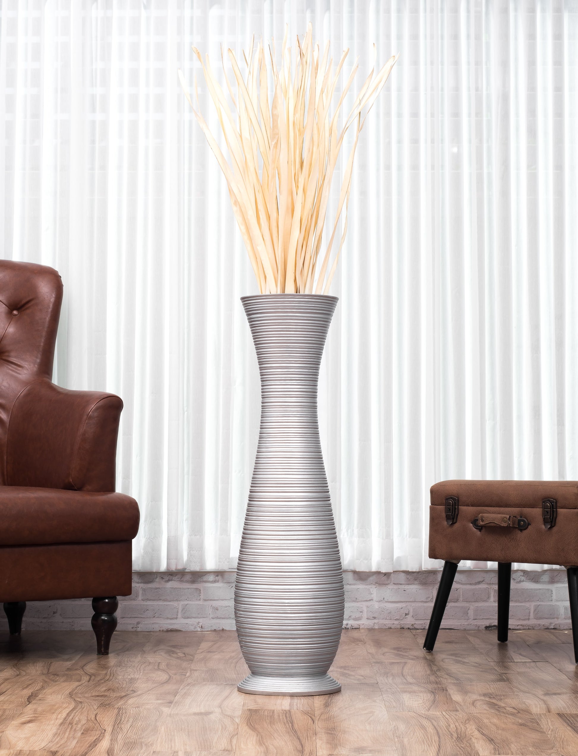 Large Mango Wood Floor Vase – Handcrafted Decorative Highlight from Thailand, 34 inches