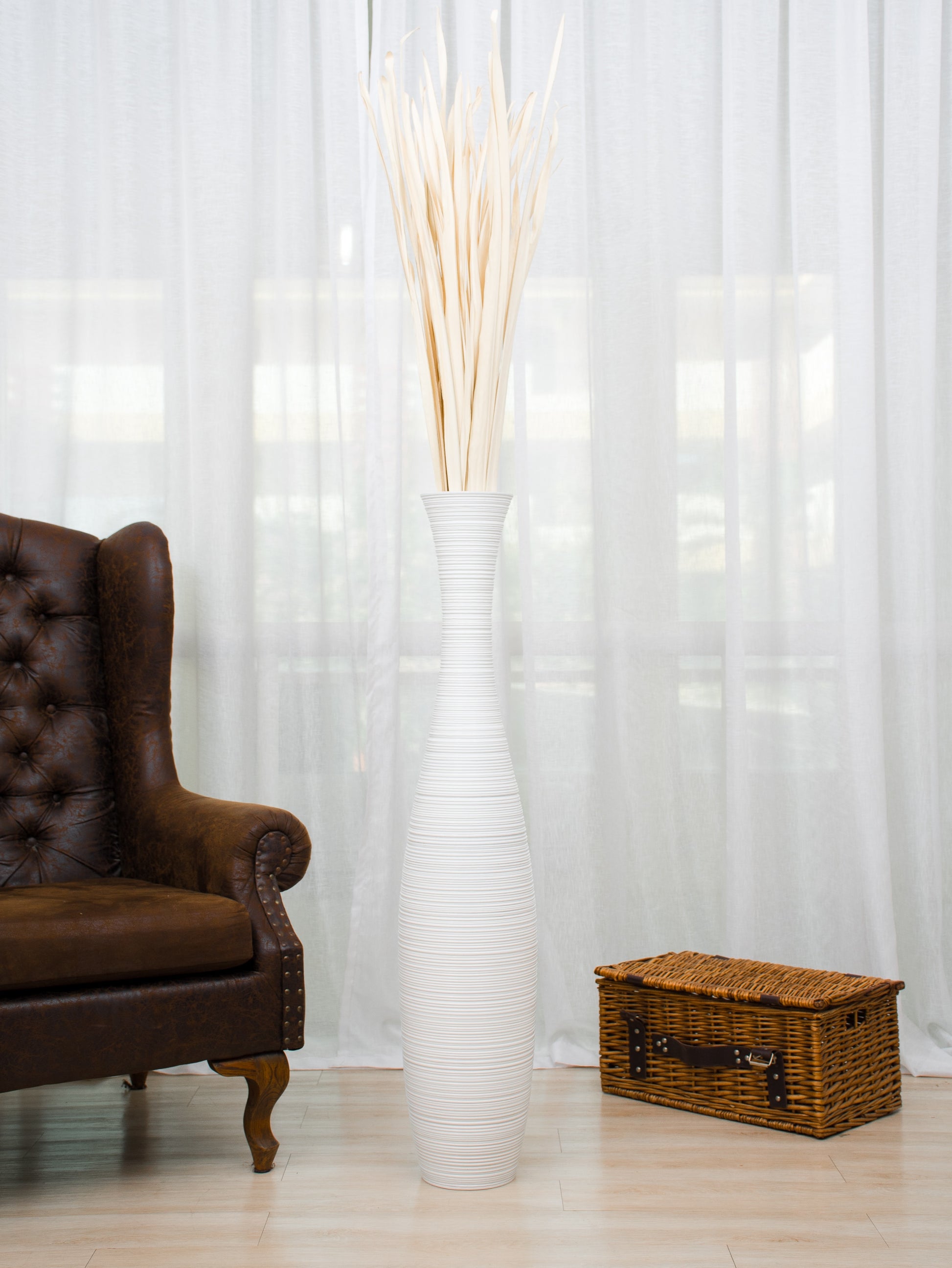 Large Mango Wood Floor Vase – Handcrafted Decorative Highlight from Thailand, 41 inches