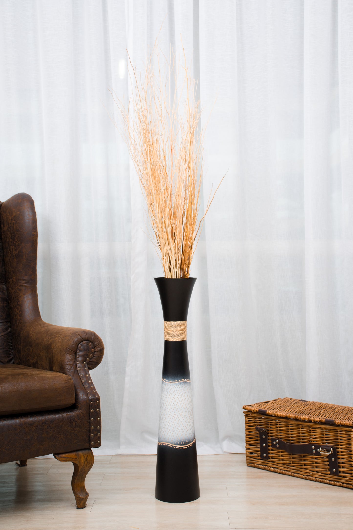 Large Mango Wood Floor Vase – Handcrafted Decorative Highlight from Thailand, 26 inches
